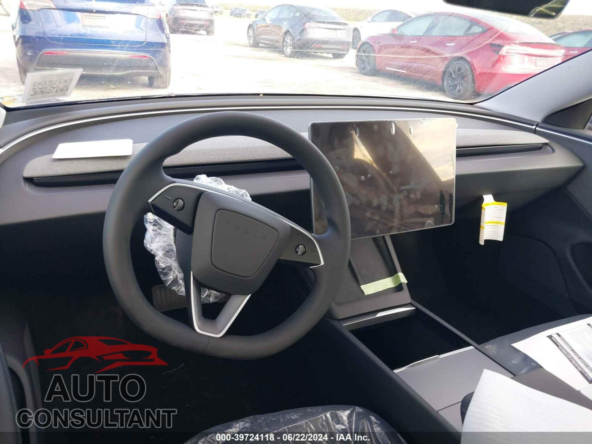 TESLA MODEL 3 2024 - 5YJ3E1EA8RF751612