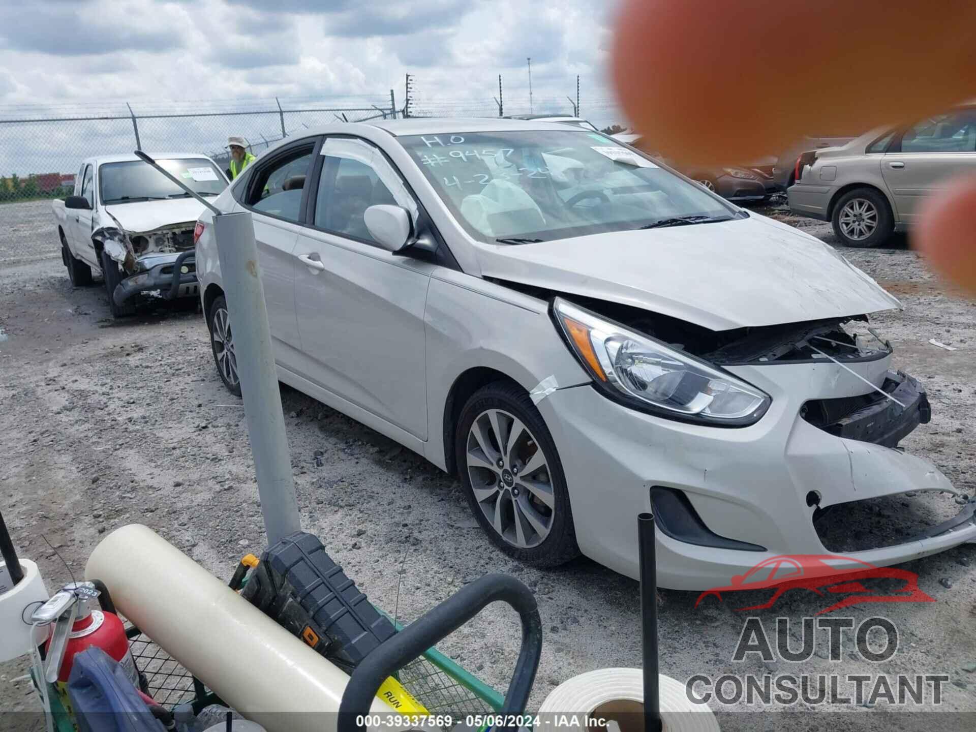 HYUNDAI ACCENT 2017 - KMHCT4AE7HU264368