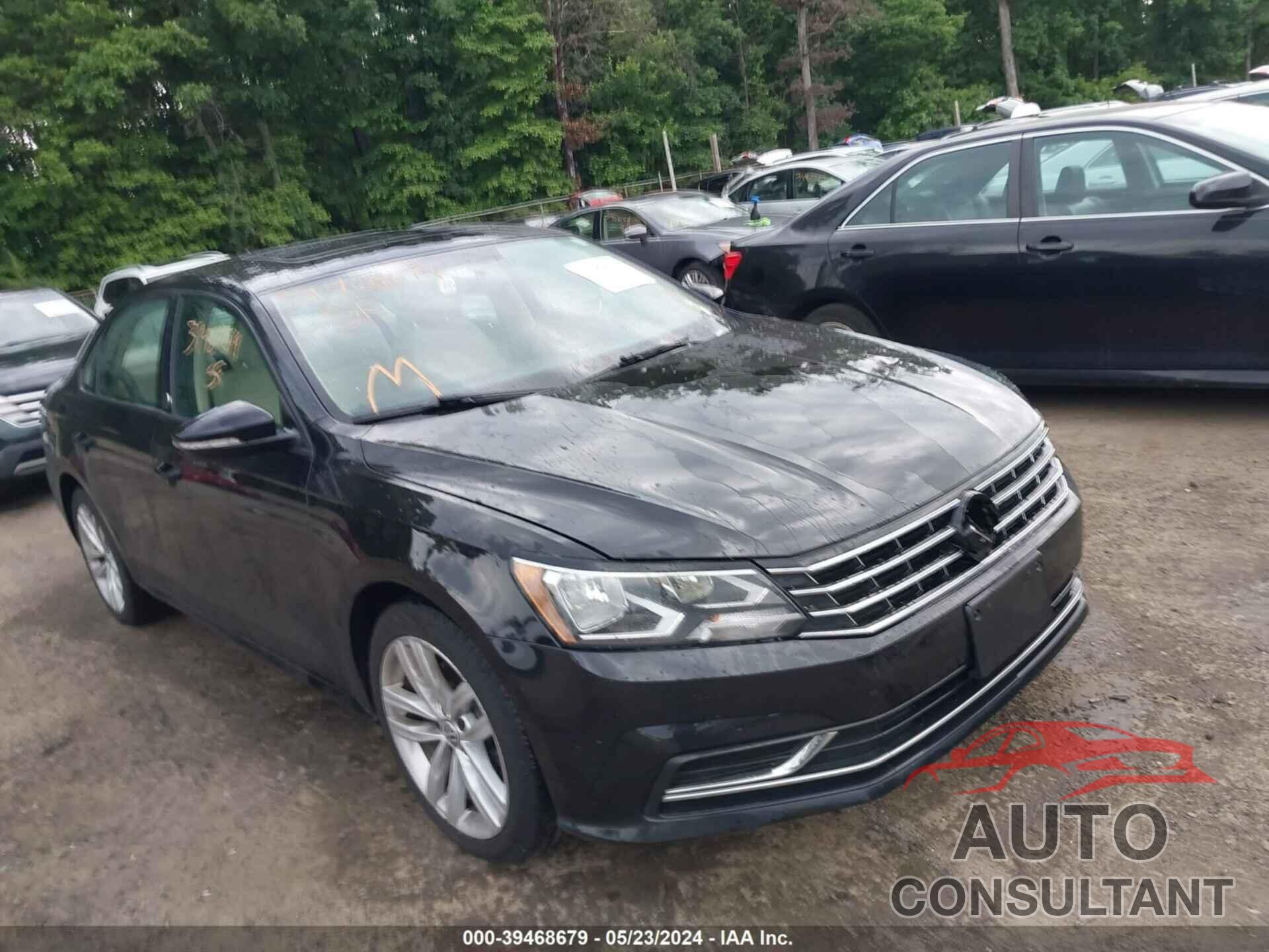 VOLKSWAGEN PASSAT 2019 - 1VWLA7A35KC011389