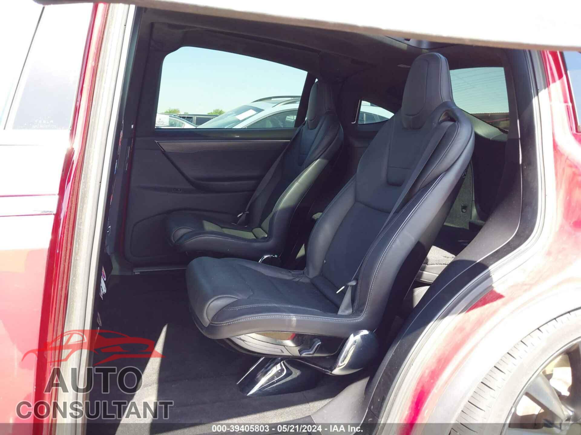 TESLA MODEL X 2016 - 5YJXCBE21GF027862