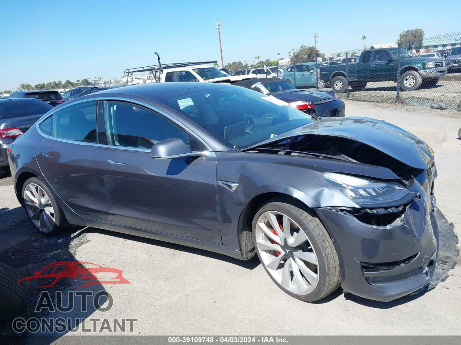 TESLA MODEL 3 2019 - 5YJ3E1EB6KF392887