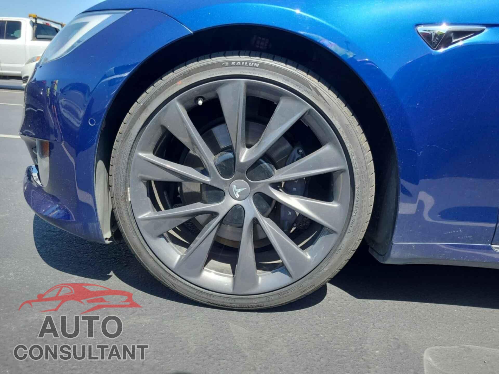 TESLA MODEL S 2021 - 5YJSA1E24MF423662
