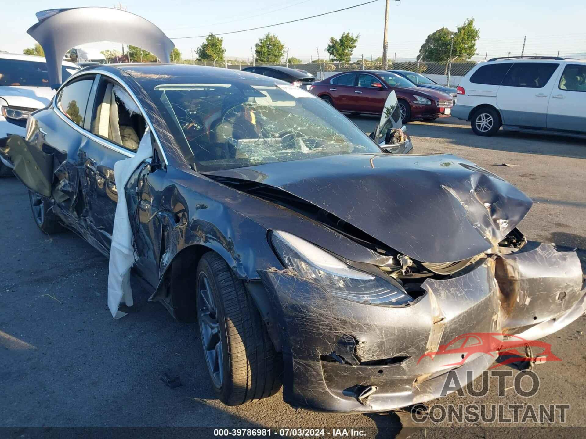 TESLA MODEL 3 2018 - 5YJ3E1EB2JF073761