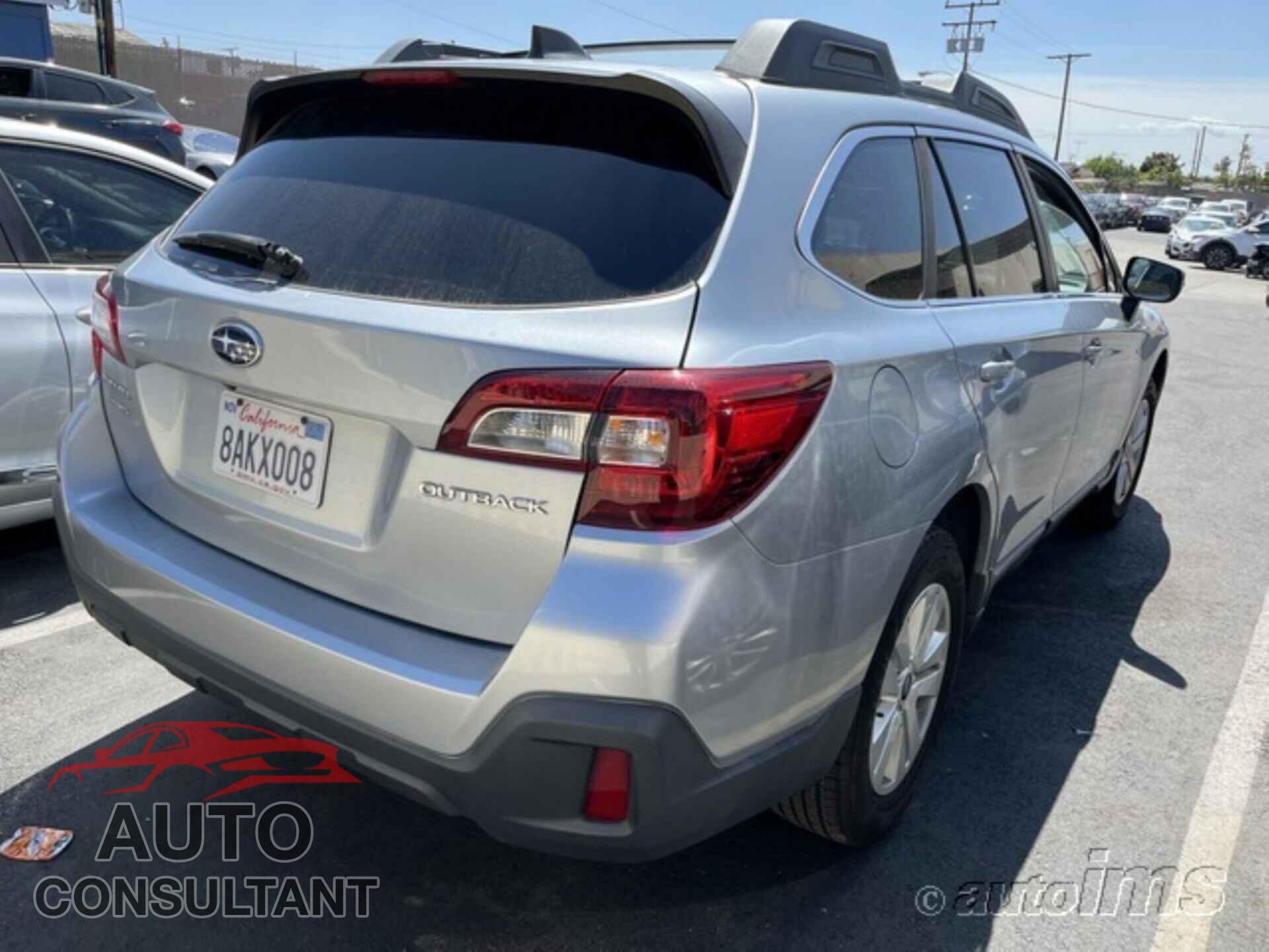 SUBARU OUTBACK 2018 - 4S4BSAFC5J3250937