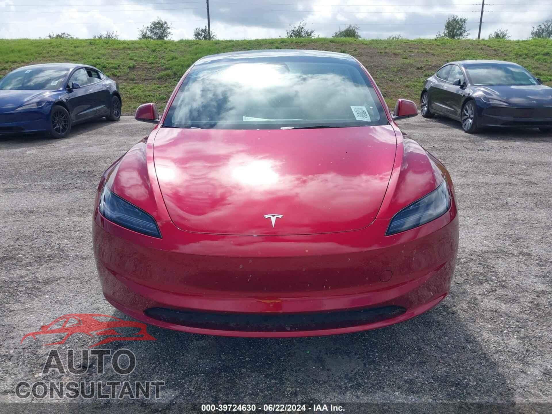 TESLA MODEL 3 2024 - 5YJ3E1EA5RF760610