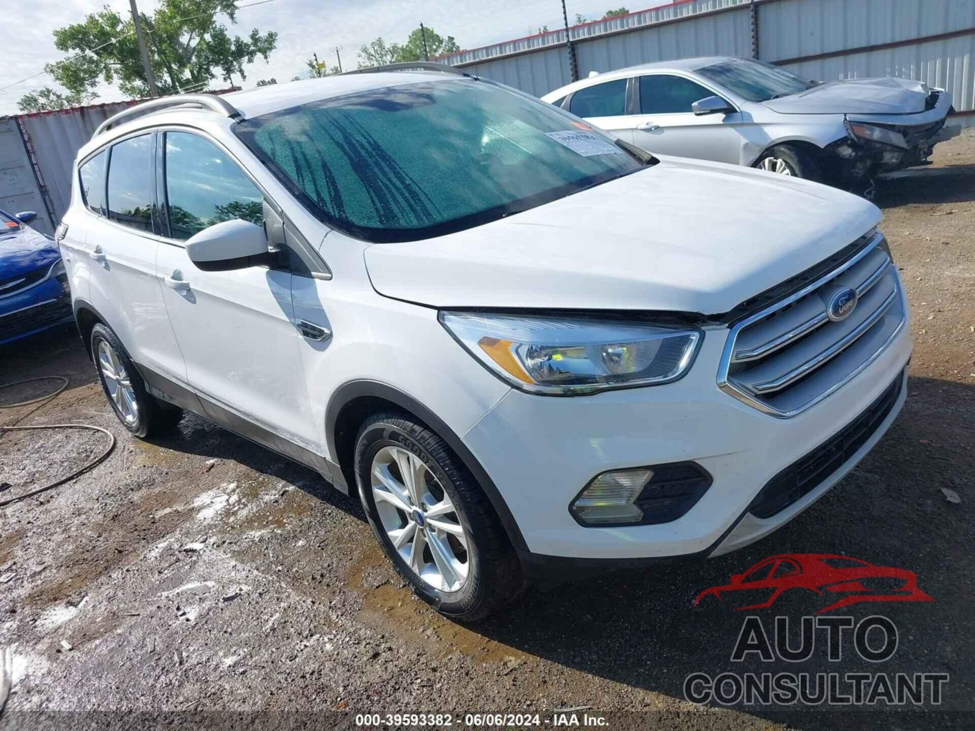 FORD ESCAPE 2018 - 1FMCU0GD1JUC06489