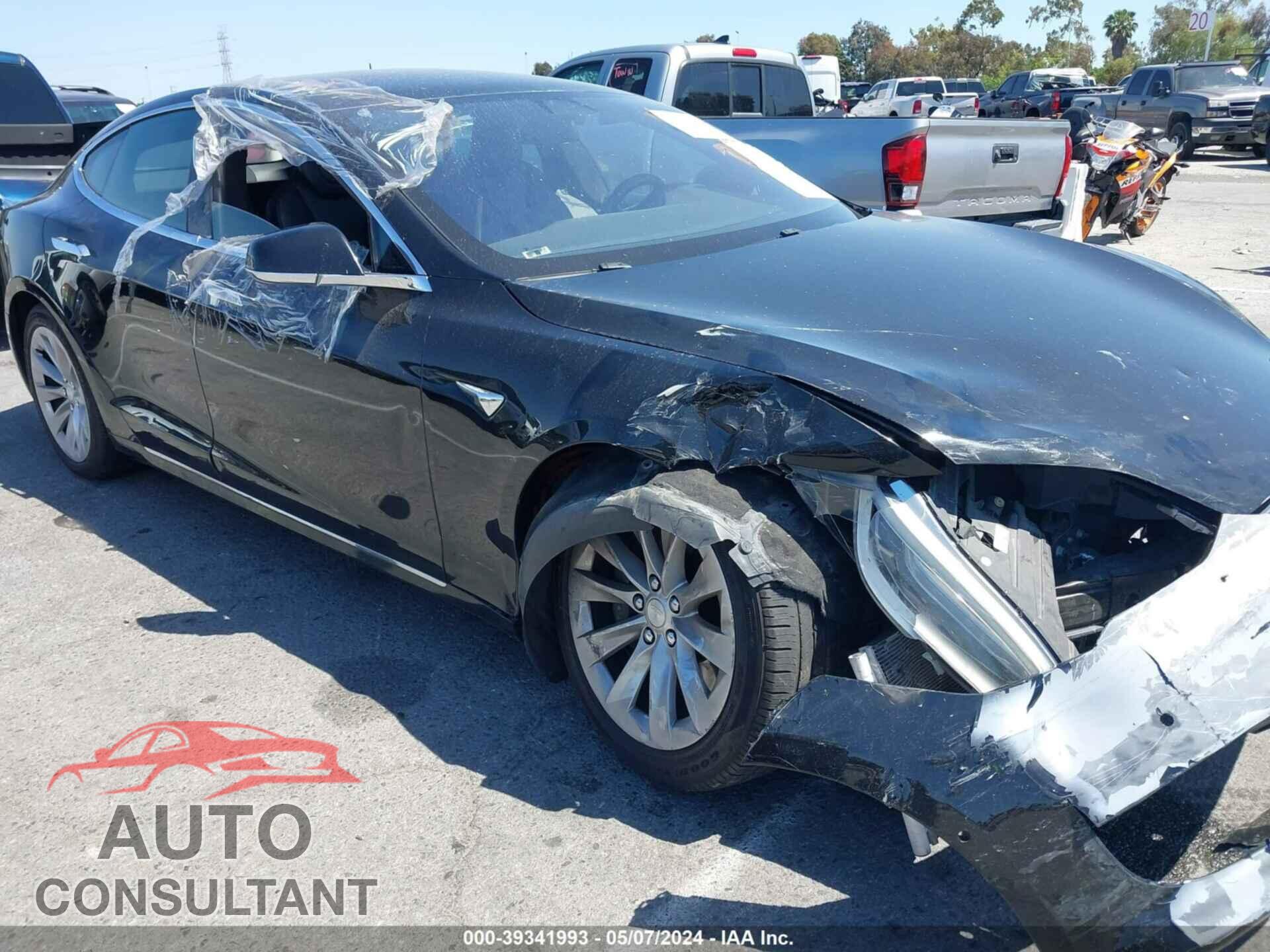 TESLA MODEL S 2017 - 5YJSA1E17HF204823