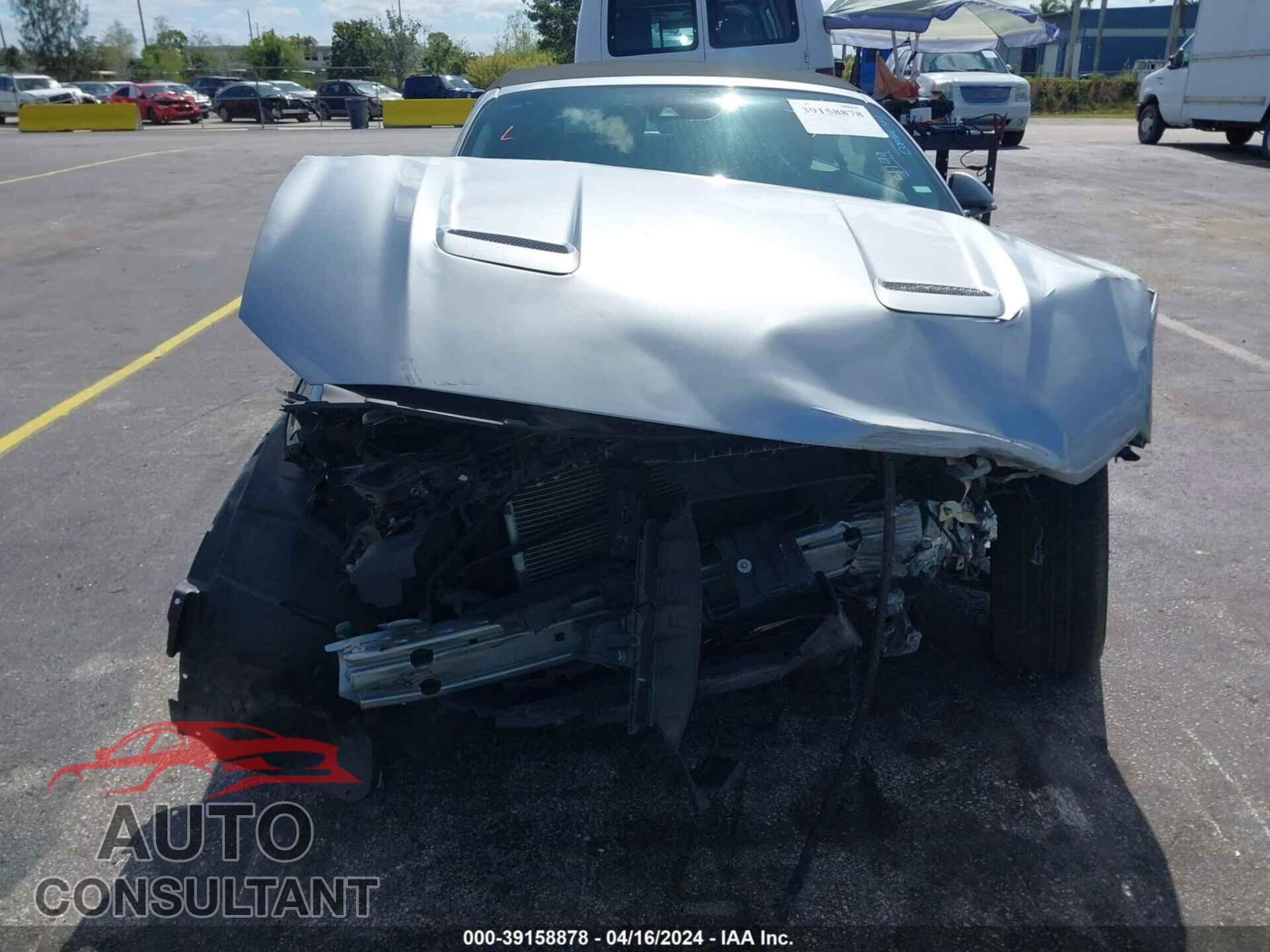 FORD MUSTANG 2021 - 1FATP8UH4M5110149