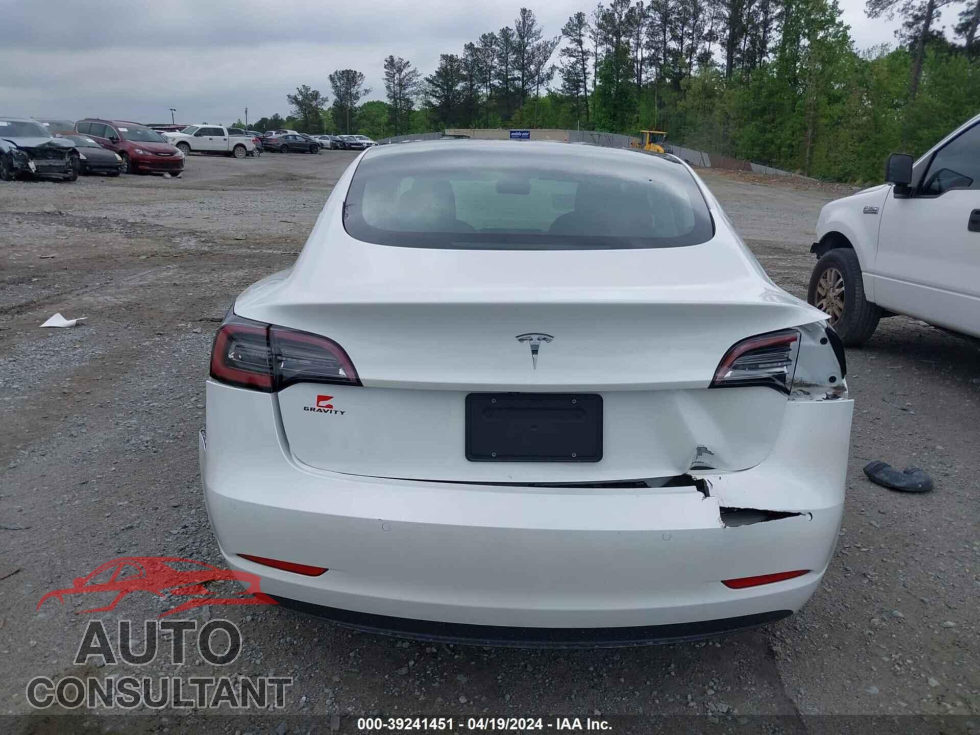 TESLA MODEL 3 2022 - 5YJ3E1EA3NF102181