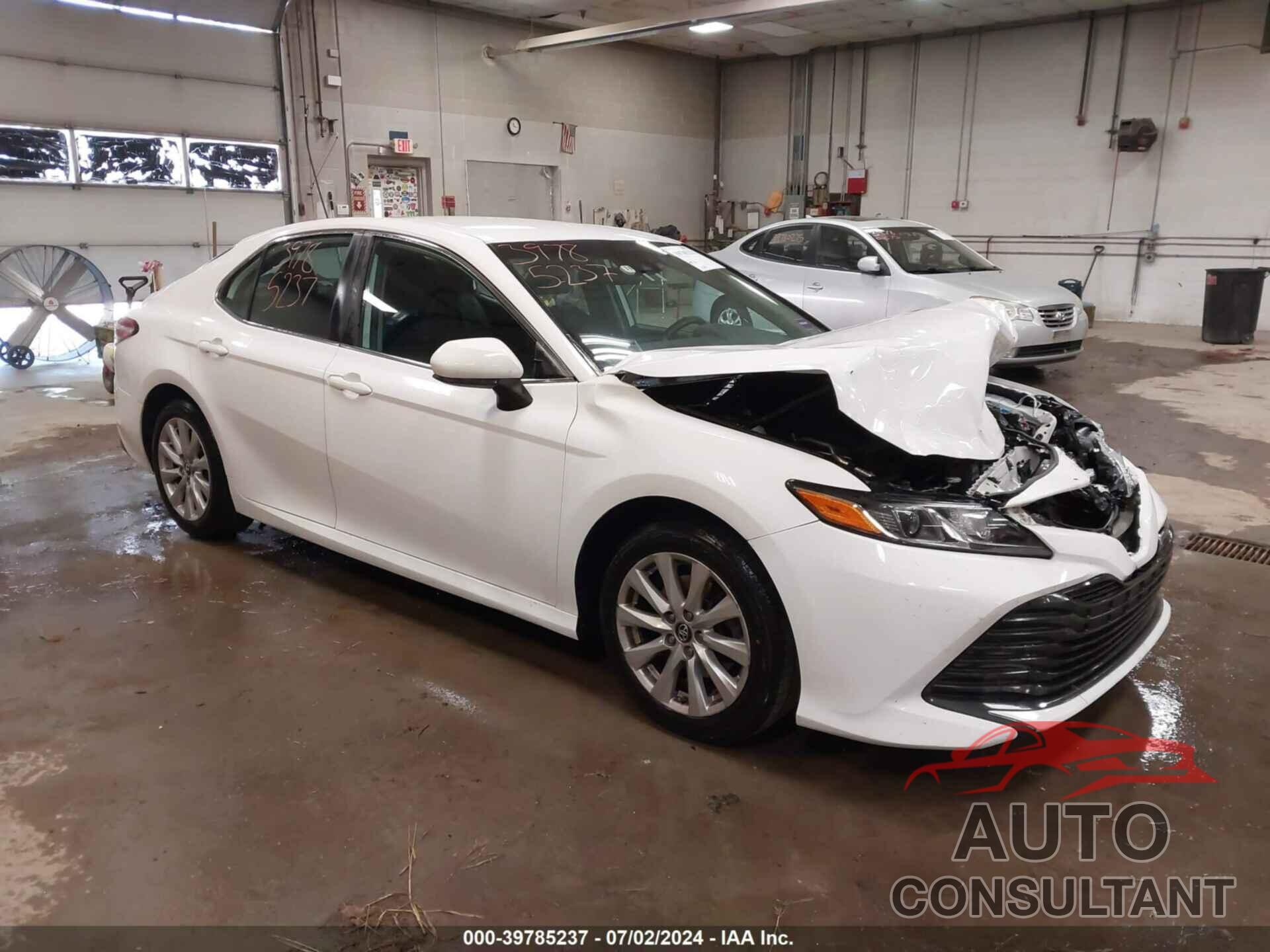 TOYOTA CAMRY 2019 - 4T1B11HK2KU802669