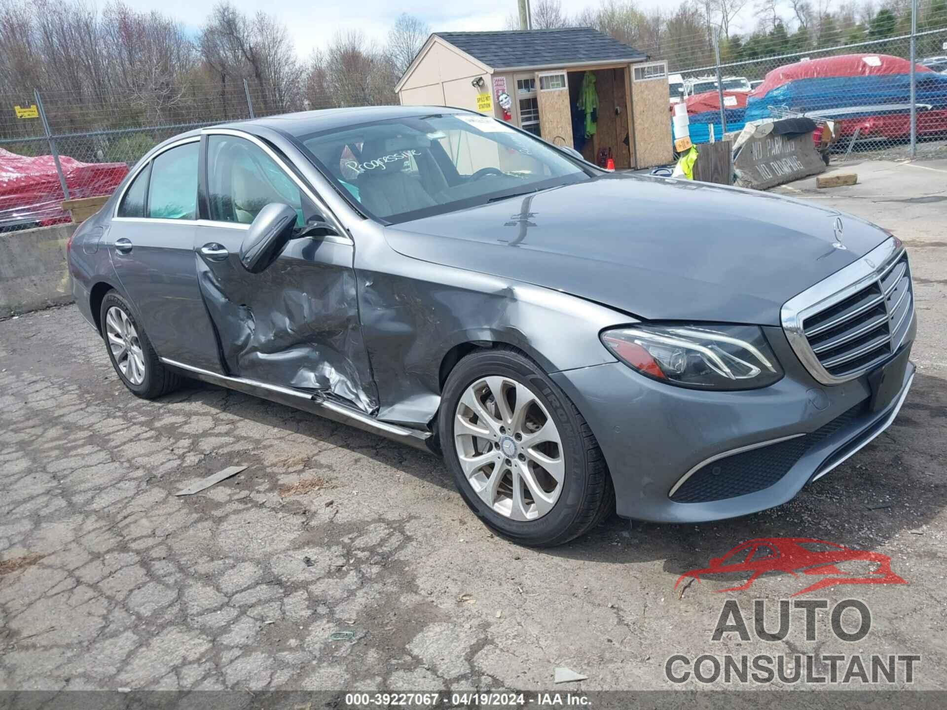 MERCEDES-BENZ E 300 2017 - WDDZF4KB8HA076783