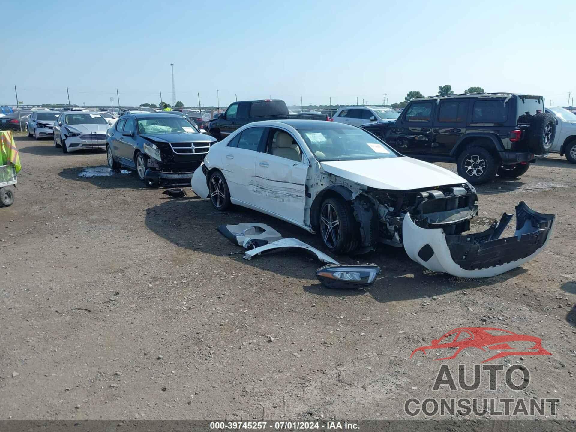 MERCEDES-BENZ A 220 2022 - W1K3G4EB9NJ352432