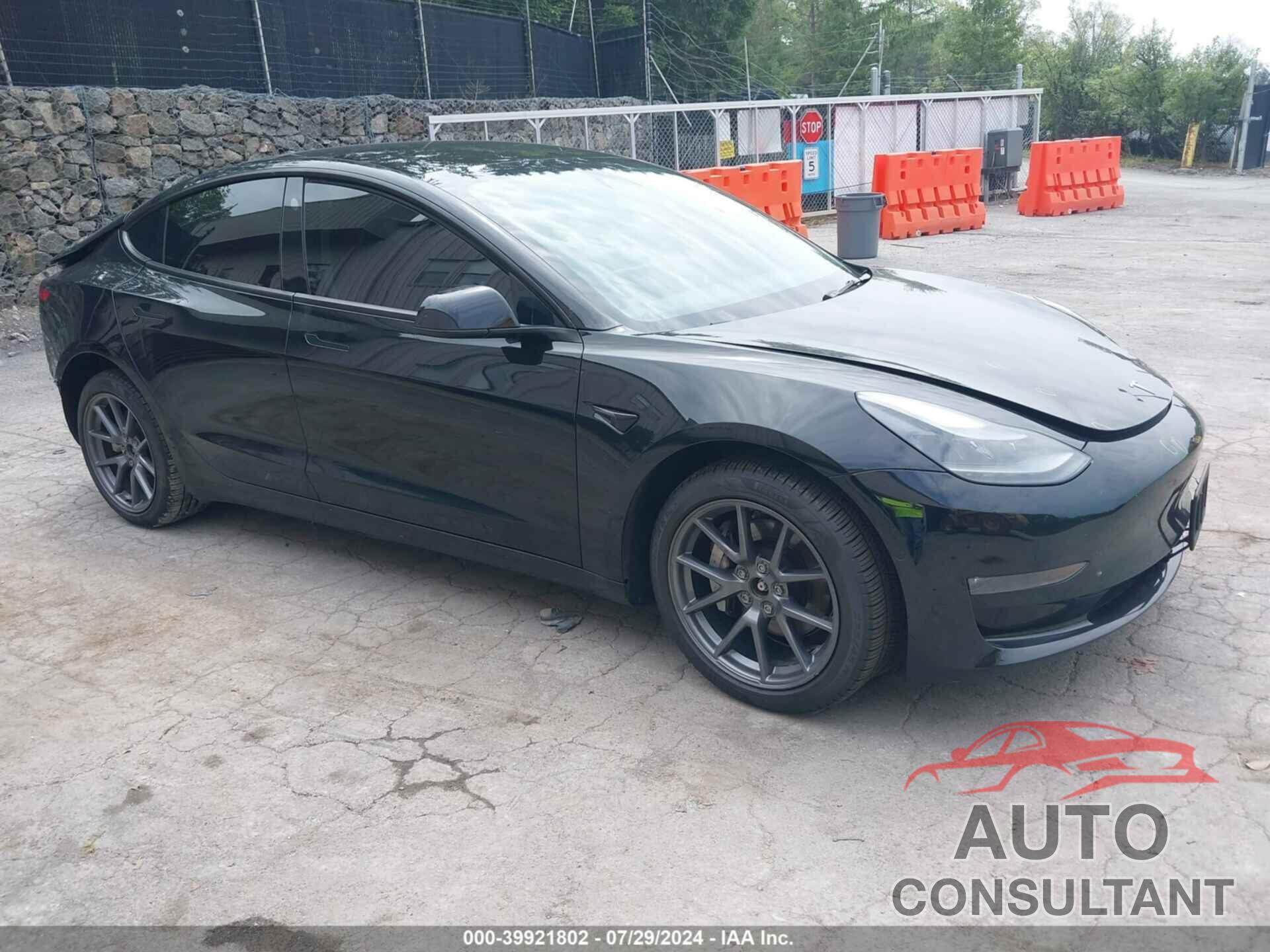 TESLA MODEL 3 2022 - 5YJ3E1EB5NF246548