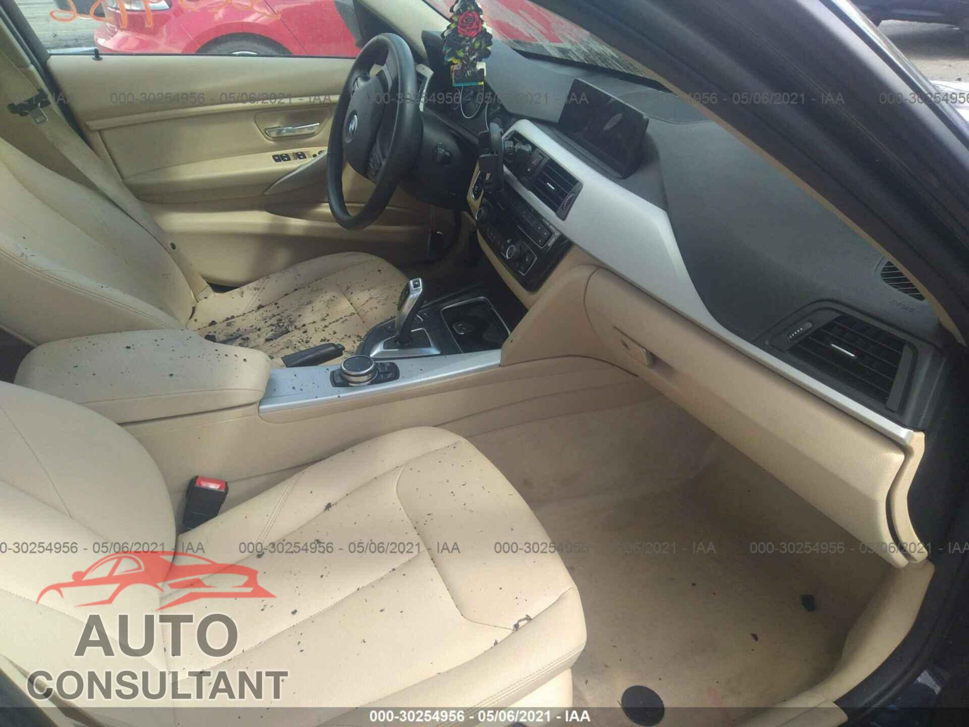 BMW 3 SERIES 2016 - WBA8E5G51GNU19343