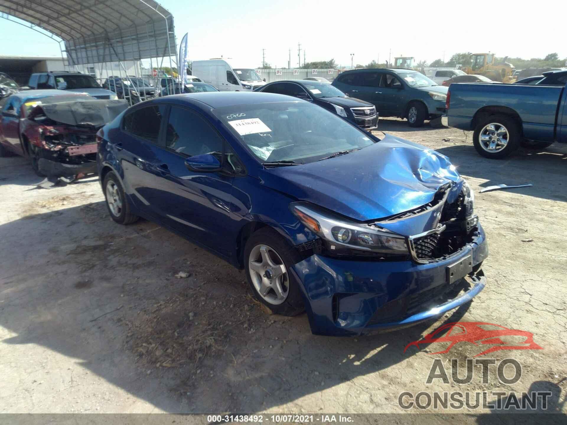 KIA FORTE 2018 - 3KPFK4A70JE180760