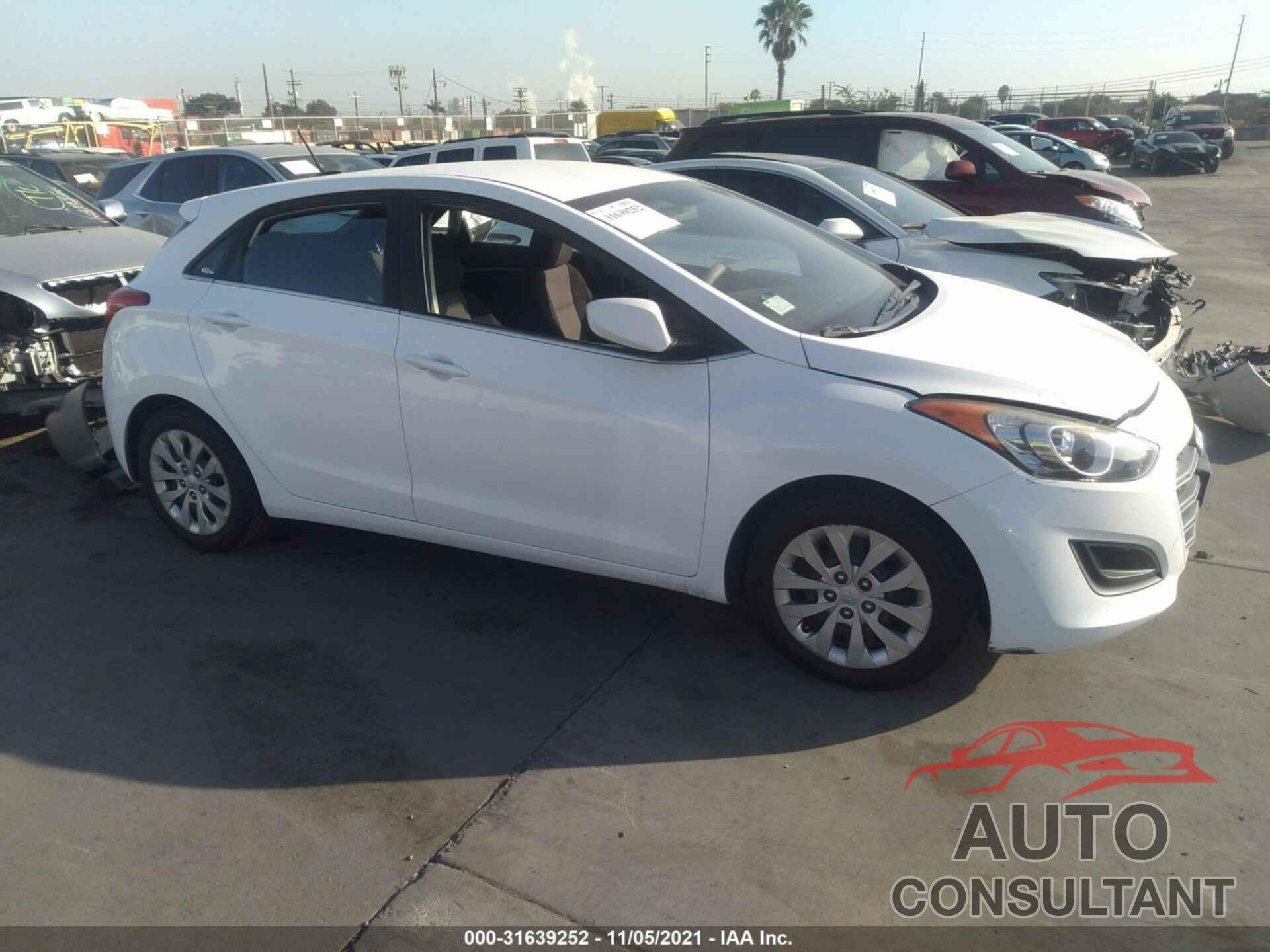 HYUNDAI ELANTRA GT 2017 - KMHD35LH7HU364505