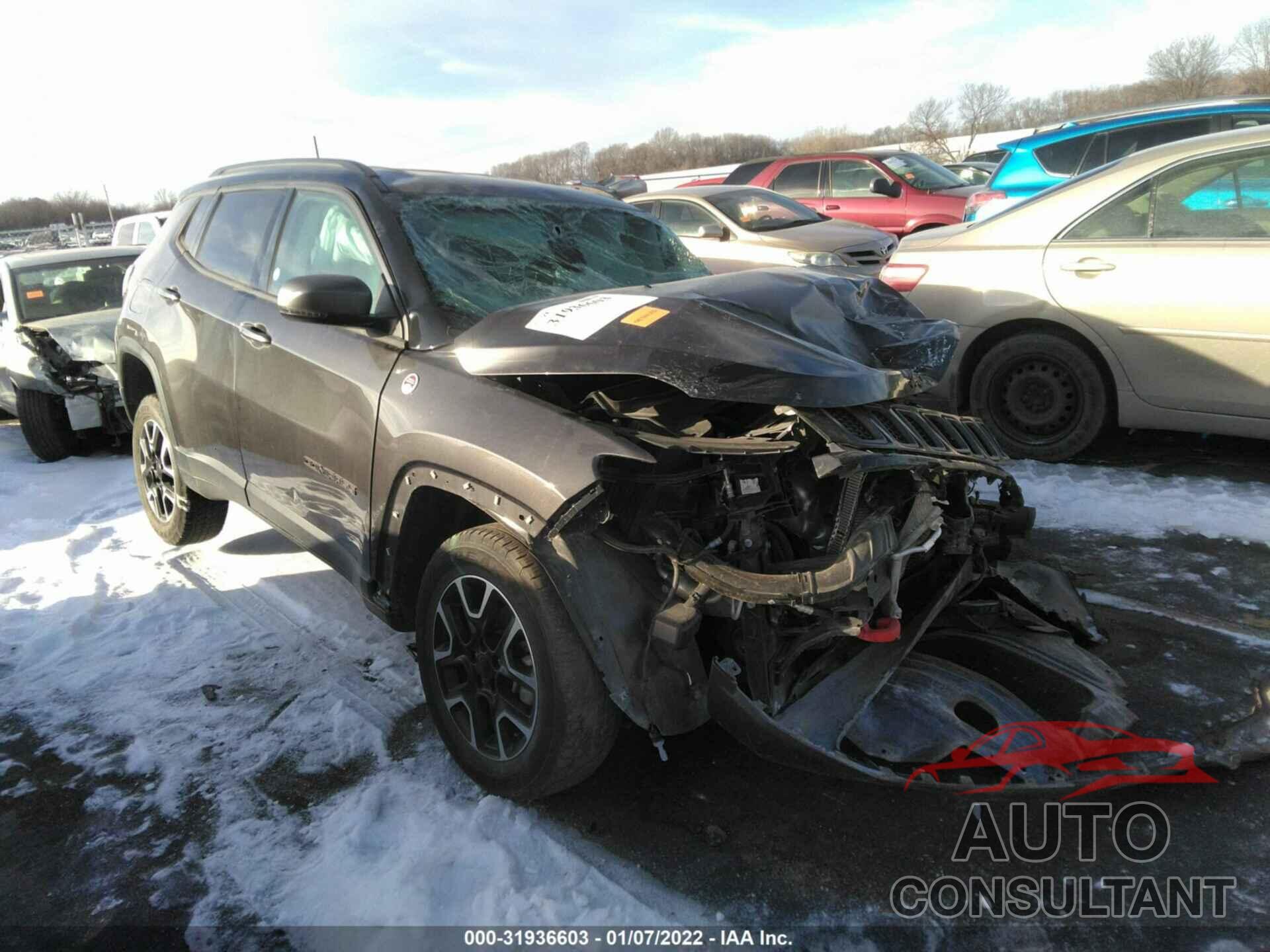 JEEP COMPASS 2020 - 3C4NJDDB2LT195547