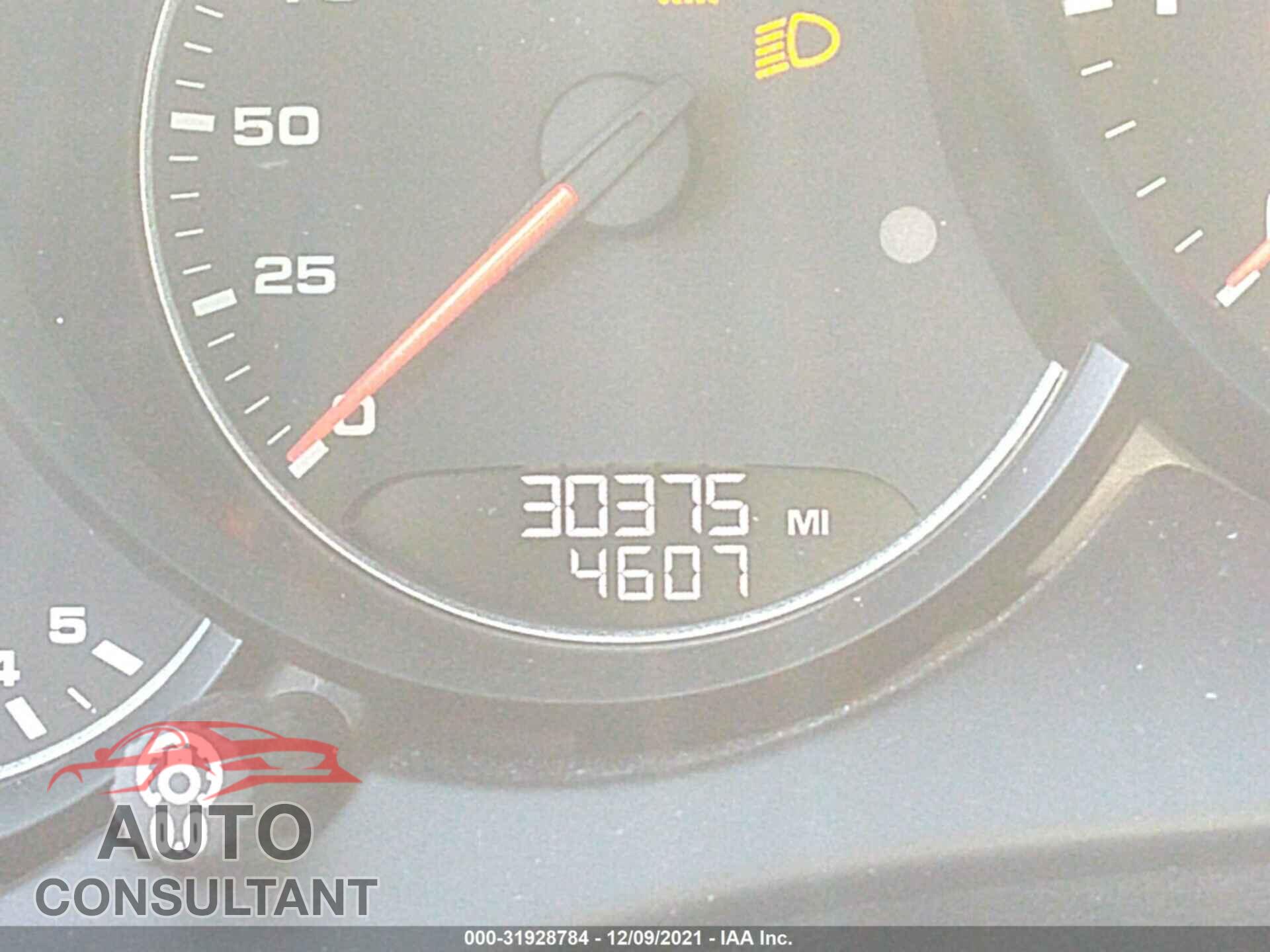 PORSCHE CAYENNE 2018 - WP1AA2A29JKA04680