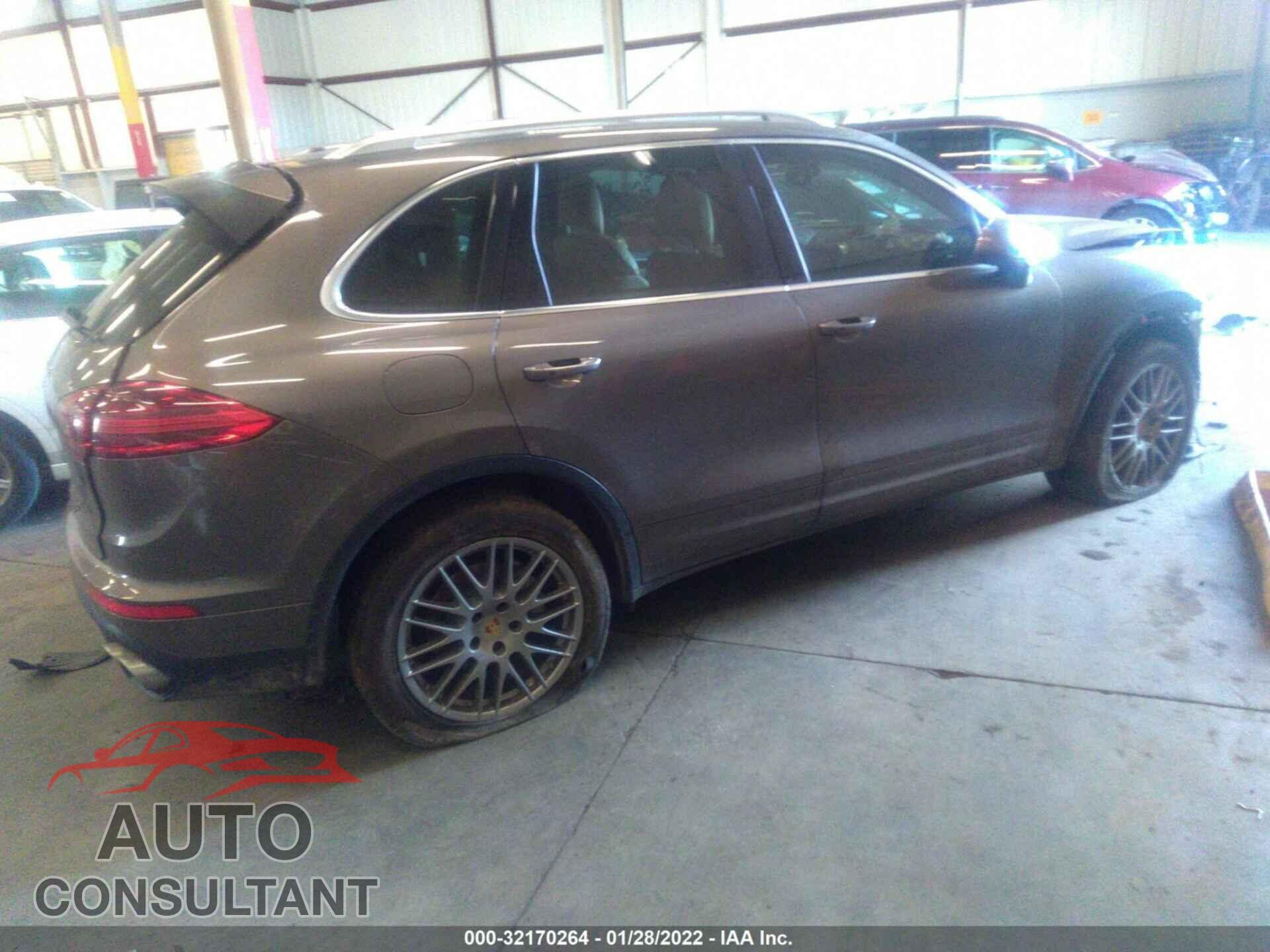 PORSCHE CAYENNE 2016 - WP1AB2A27GLA96470