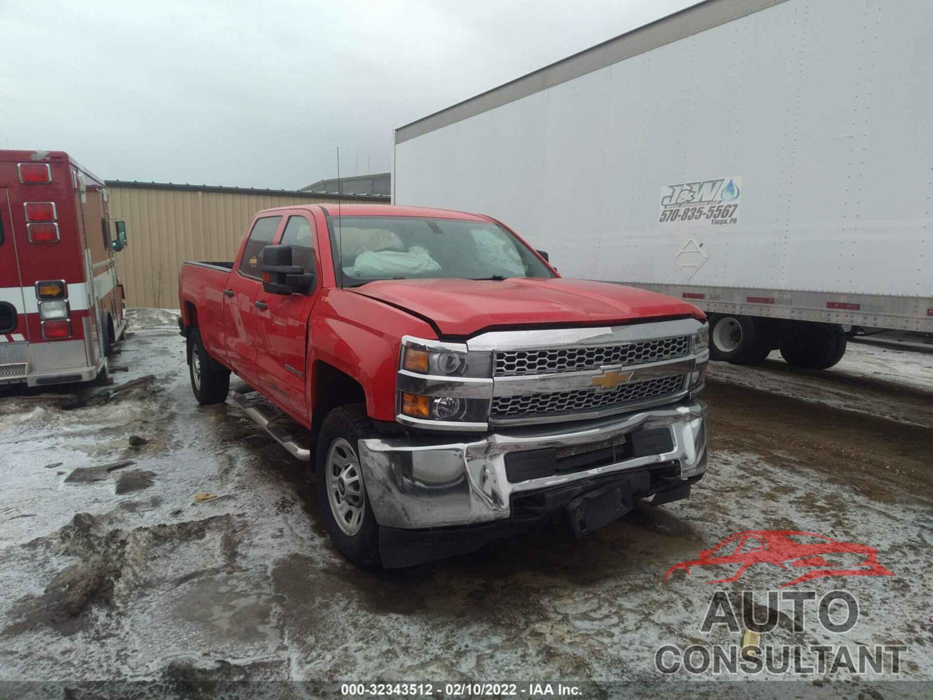 CHEVROLET SILVERADO 3500HD 2019 - 1GC4KVCG8KF144171