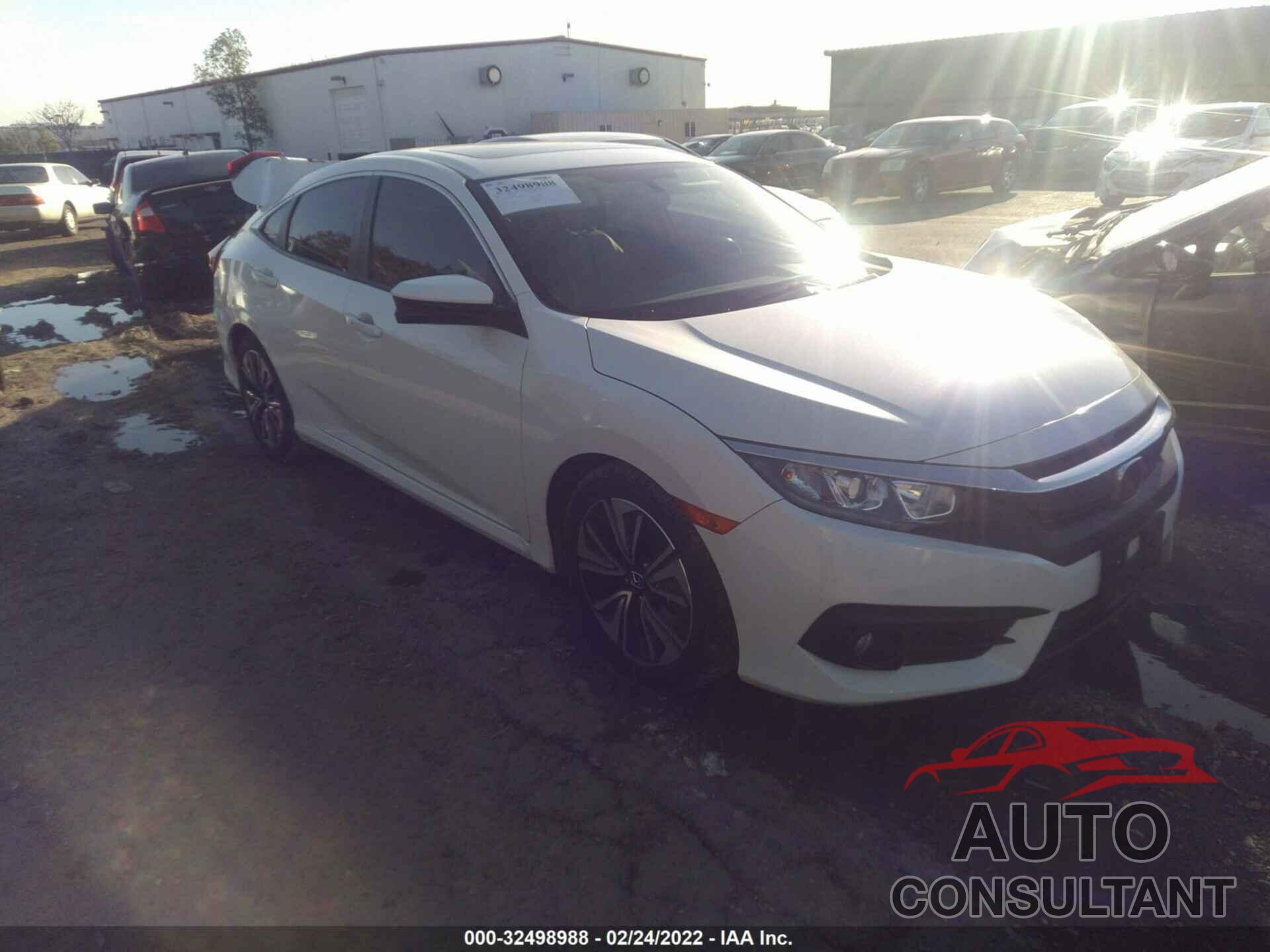 HONDA CIVIC SEDAN 2018 - JHMFC1F31JX041768