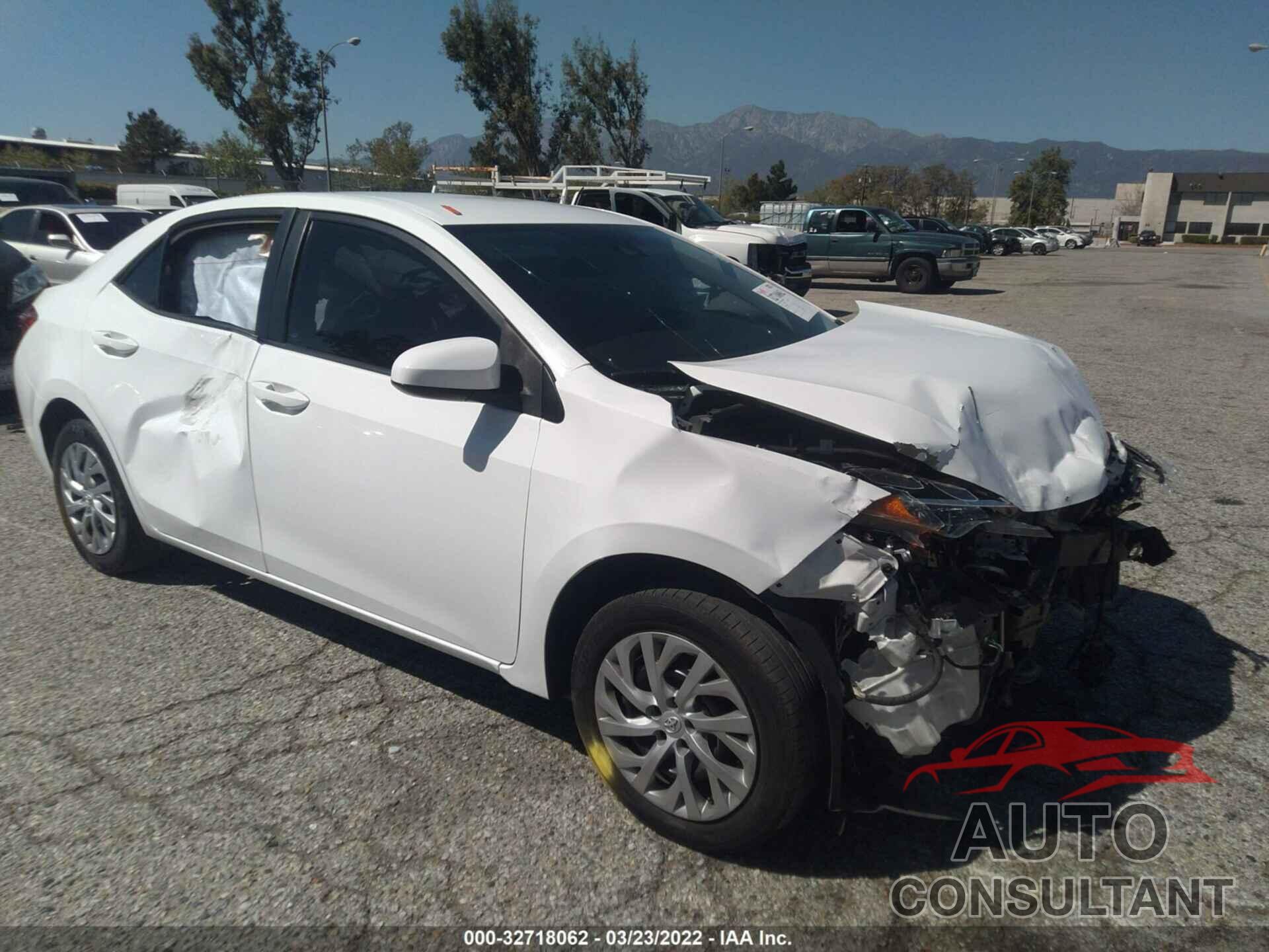 TOYOTA COROLLA 2018 - 5YFBURHE8JP791290