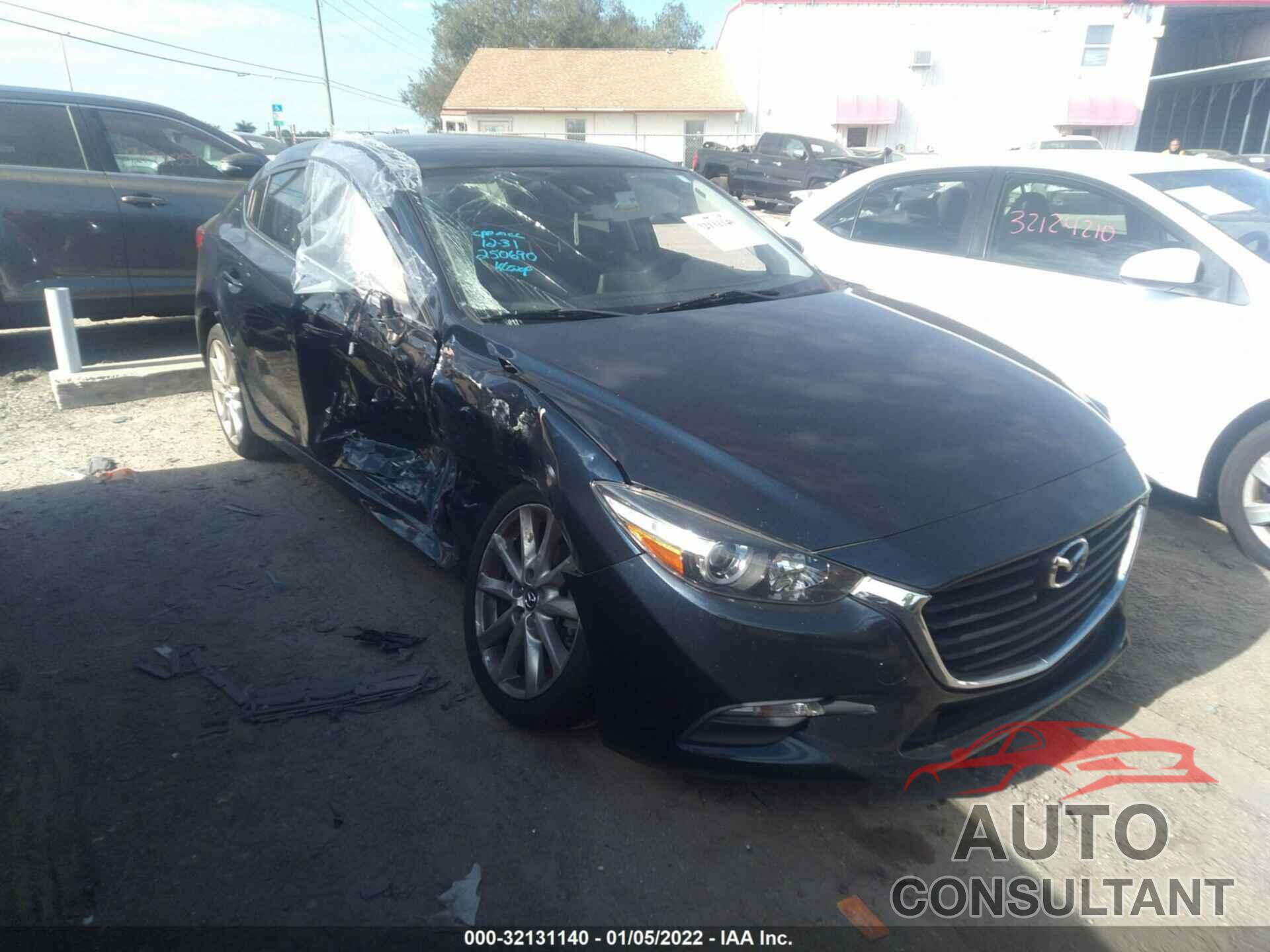 MAZDA MAZDA3 4-DOOR 2017 - JM1BN1V78H1125789
