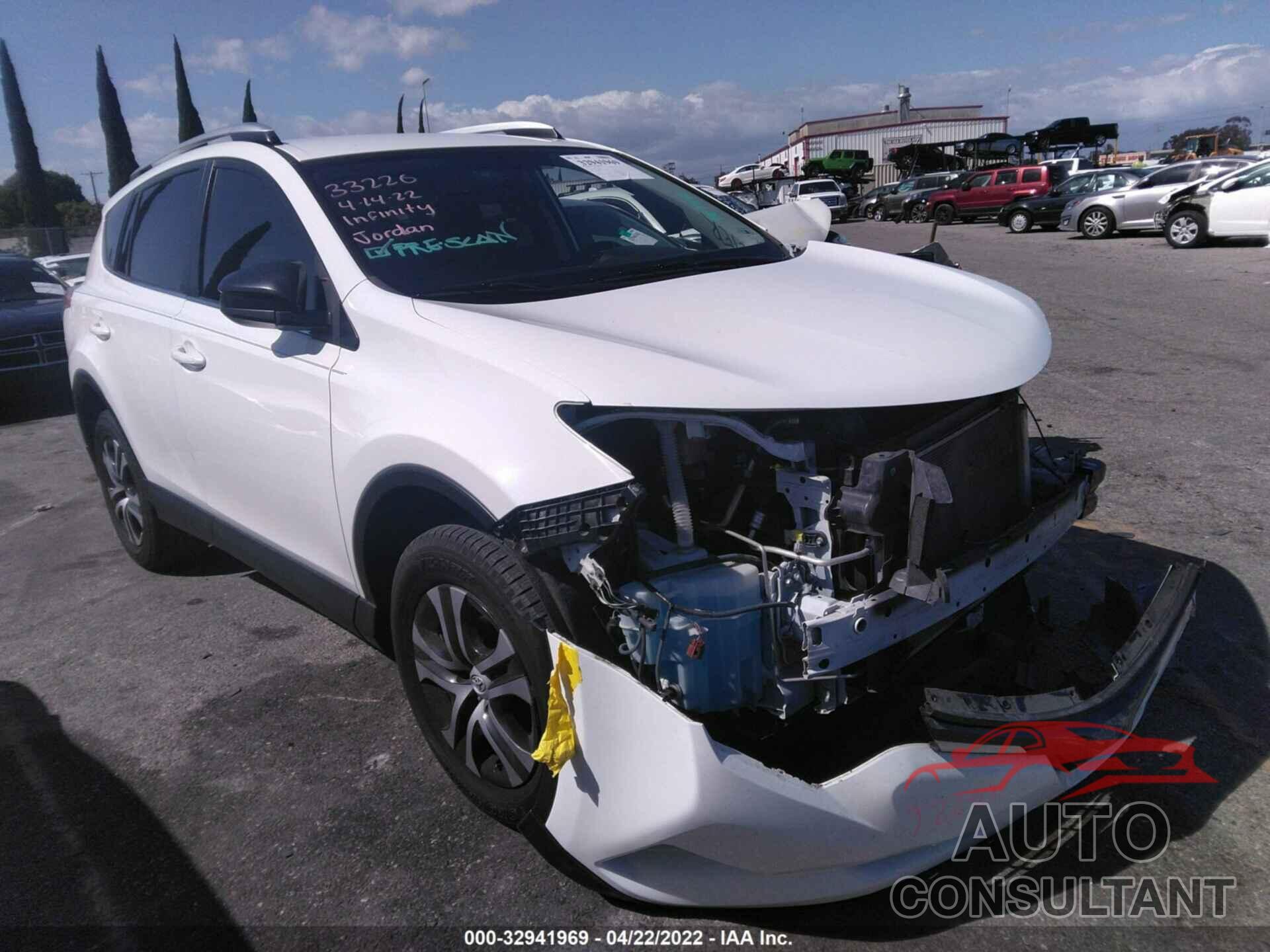 TOYOTA RAV4 2016 - JTMZFREV9GJ093328