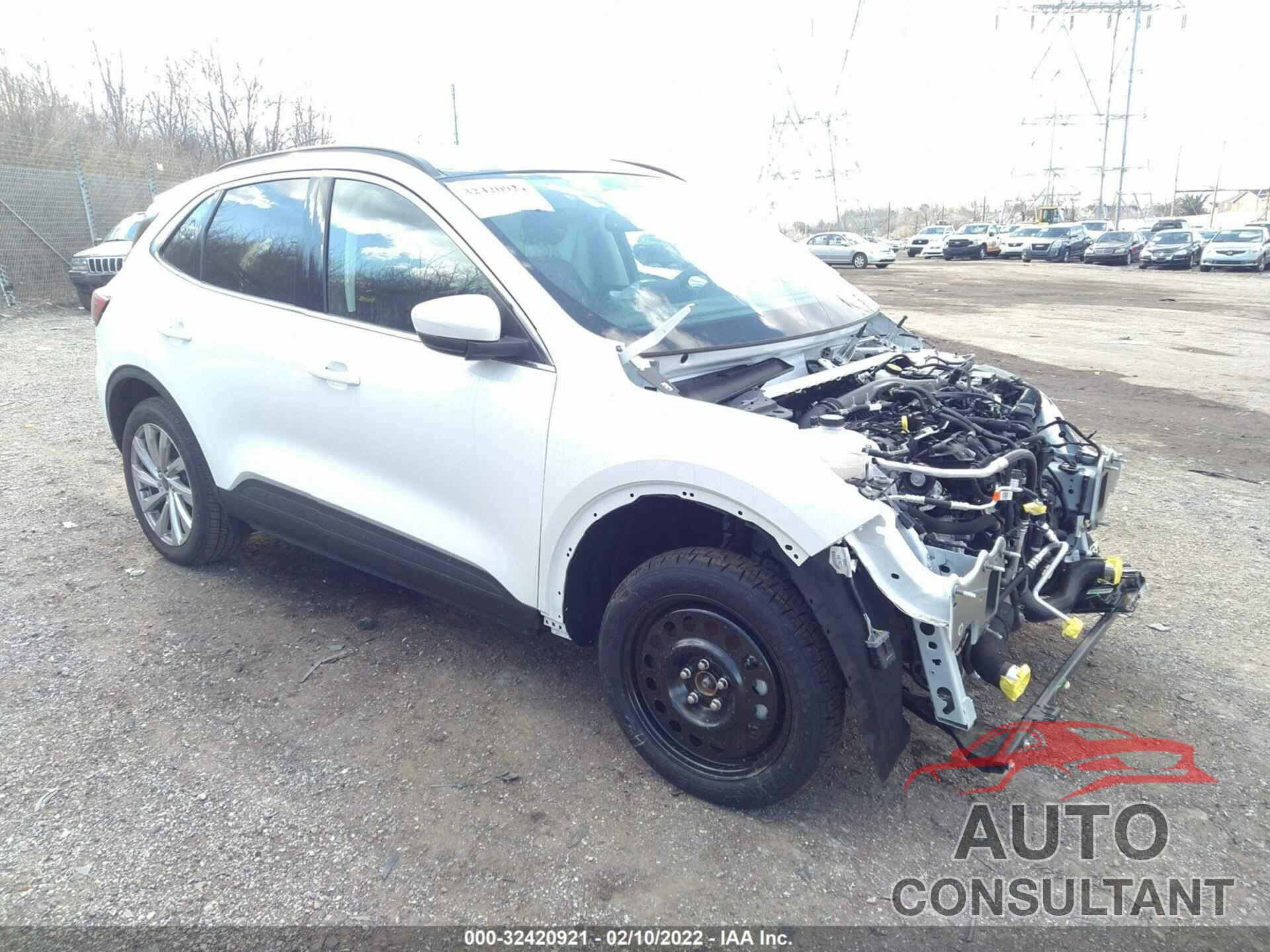 FORD ESCAPE 2021 - 1FMCU9J98MUB15216