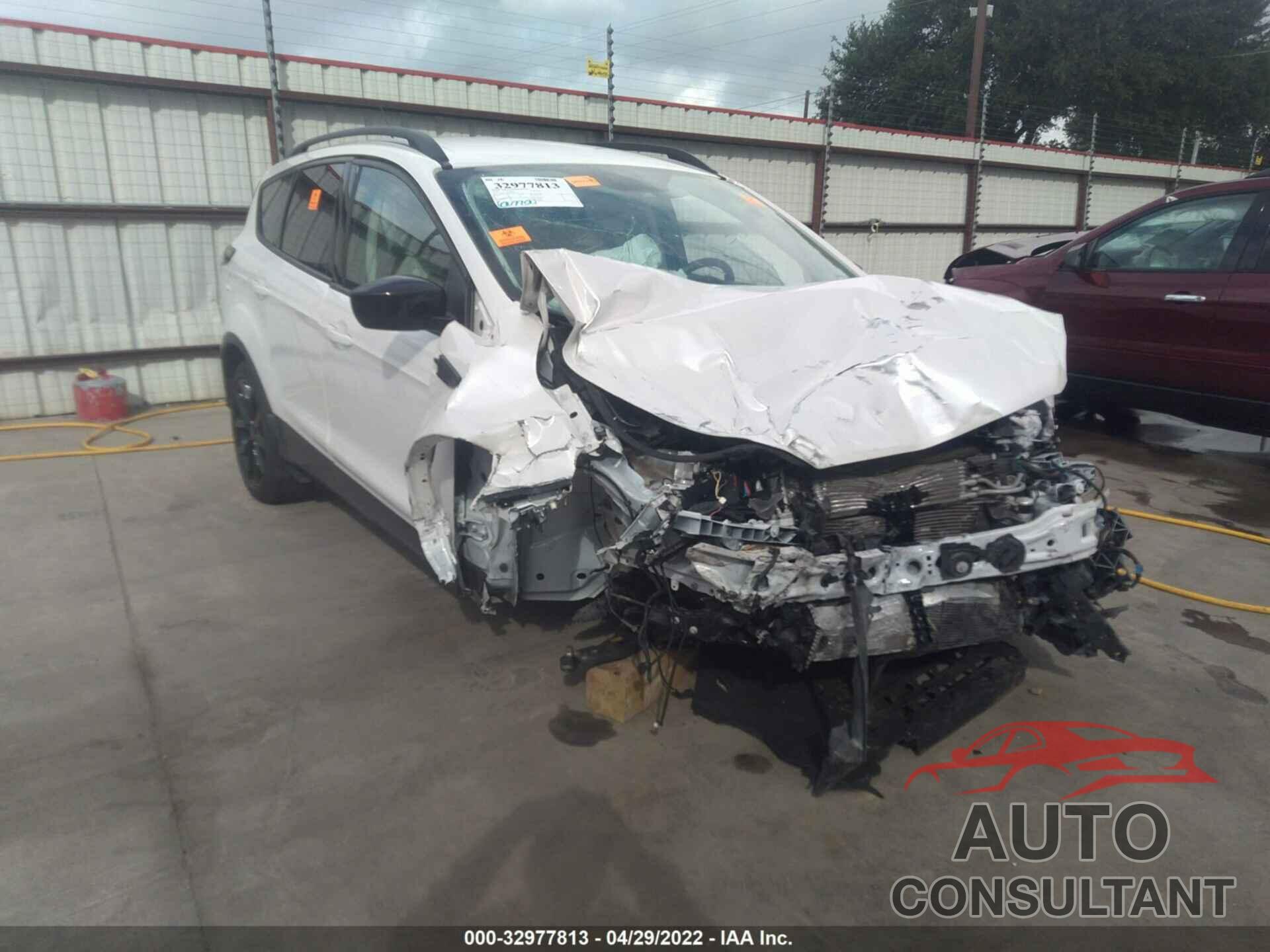 FORD ESCAPE 2018 - 1FMCU0HD2JUD04137