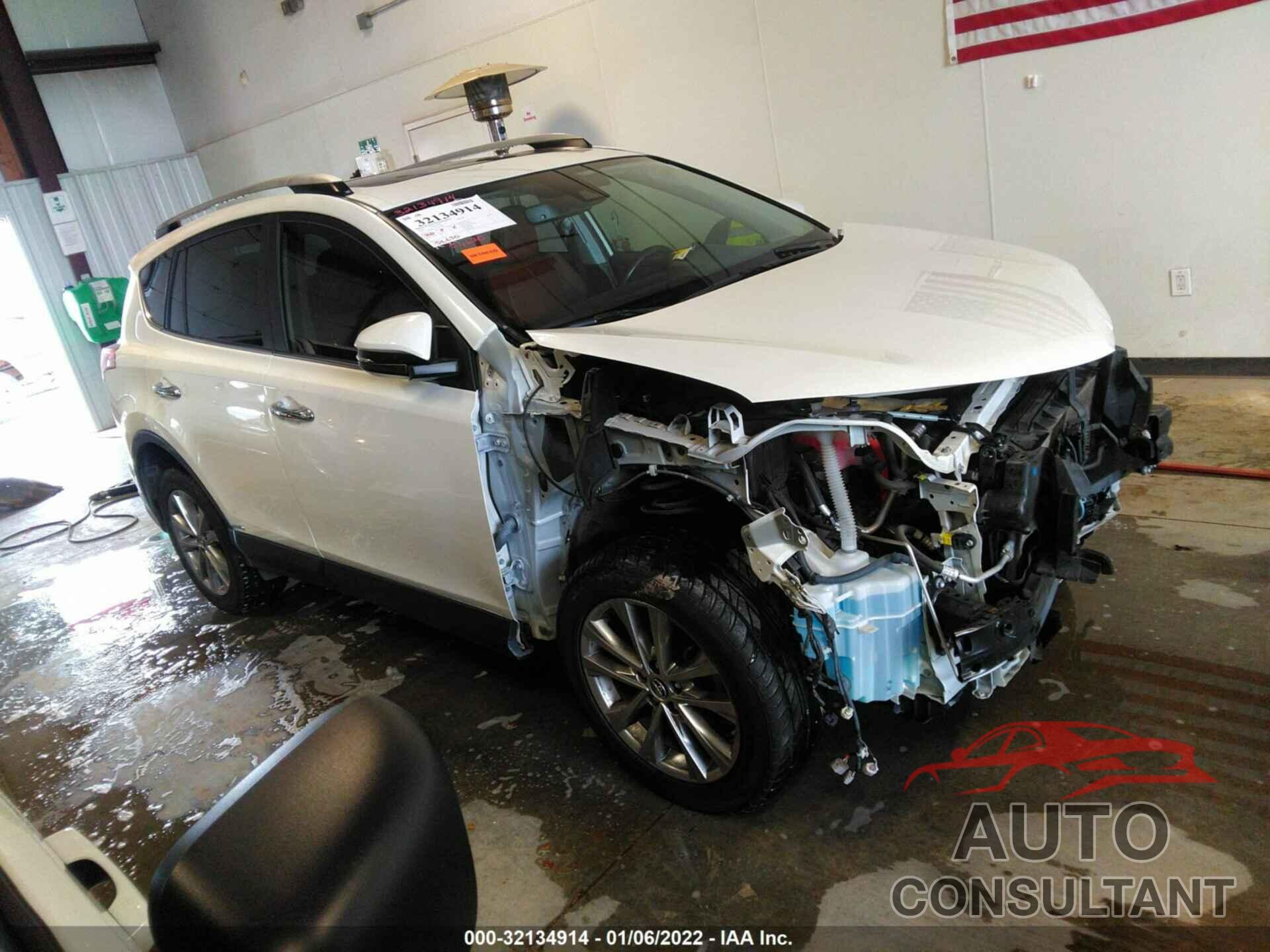 TOYOTA RAV4 2018 - JTMDJREV8JD154599