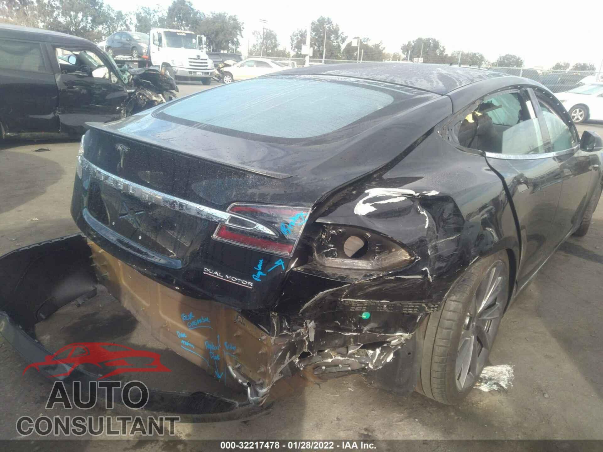 TESLA MODEL S 2020 - 5YJSA1E44LF416128
