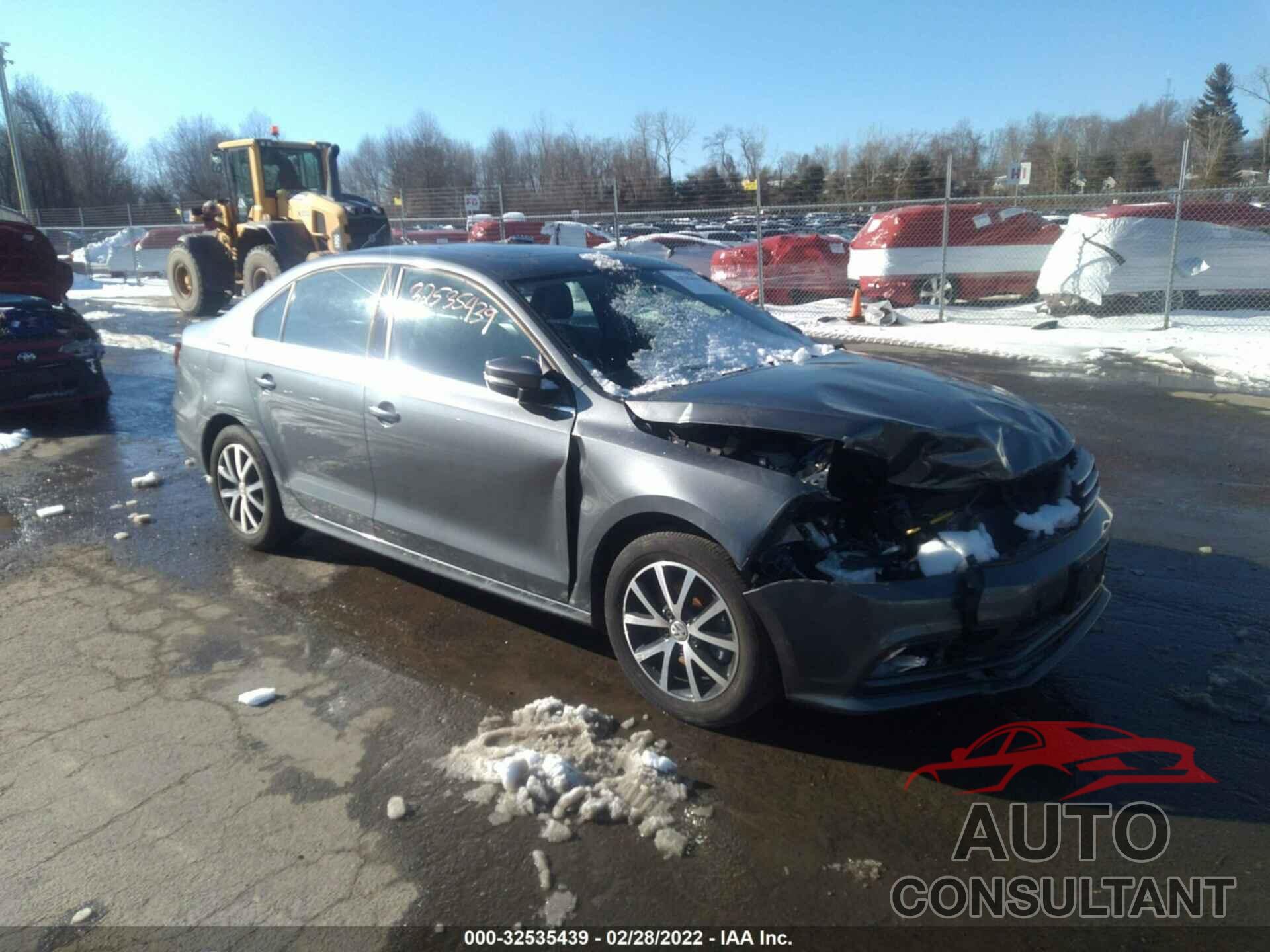 VOLKSWAGEN JETTA 2018 - 3VWDB7AJ0JM239149