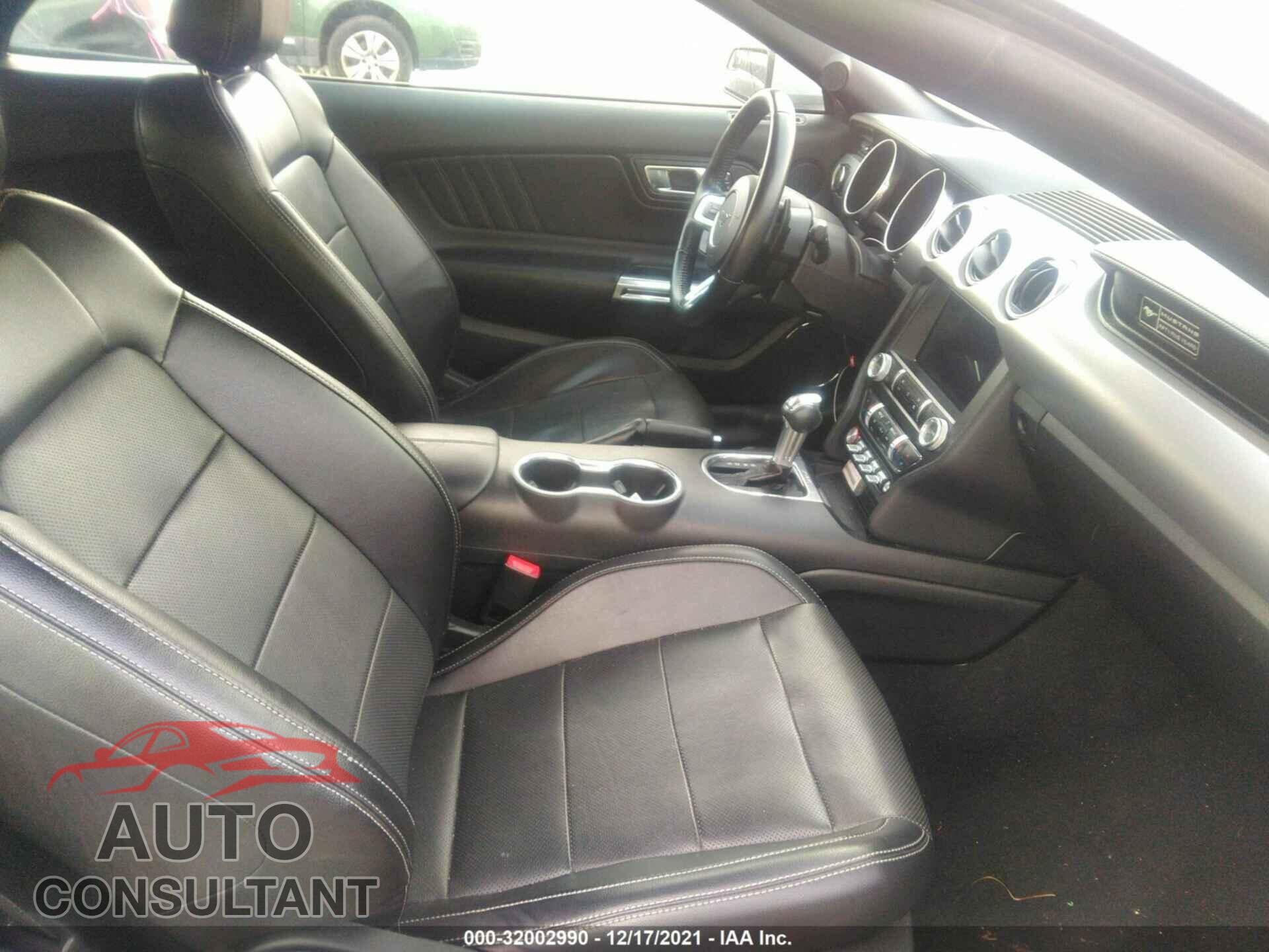 FORD MUSTANG 2020 - 1FATP8UH7L5125954
