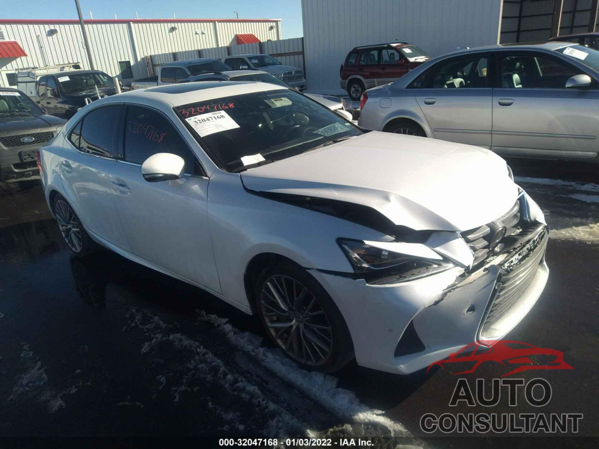 LEXUS IS 2018 - JTHC81D21J5031624