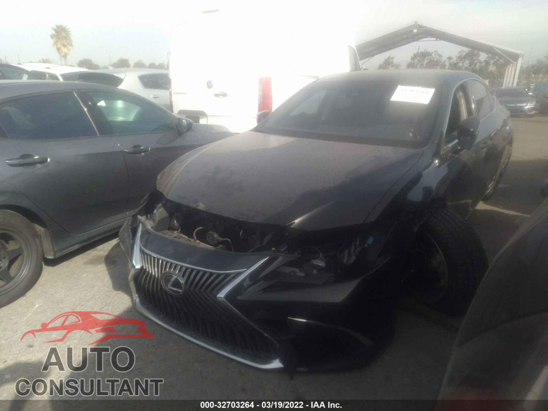 LEXUS ES 2019 - JTHB21B15K2023083
