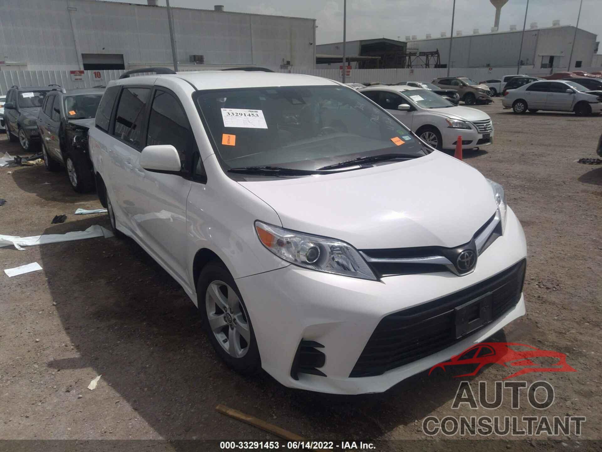 TOYOTA SIENNA 2018 - 5TDKZ3DC6JS957607