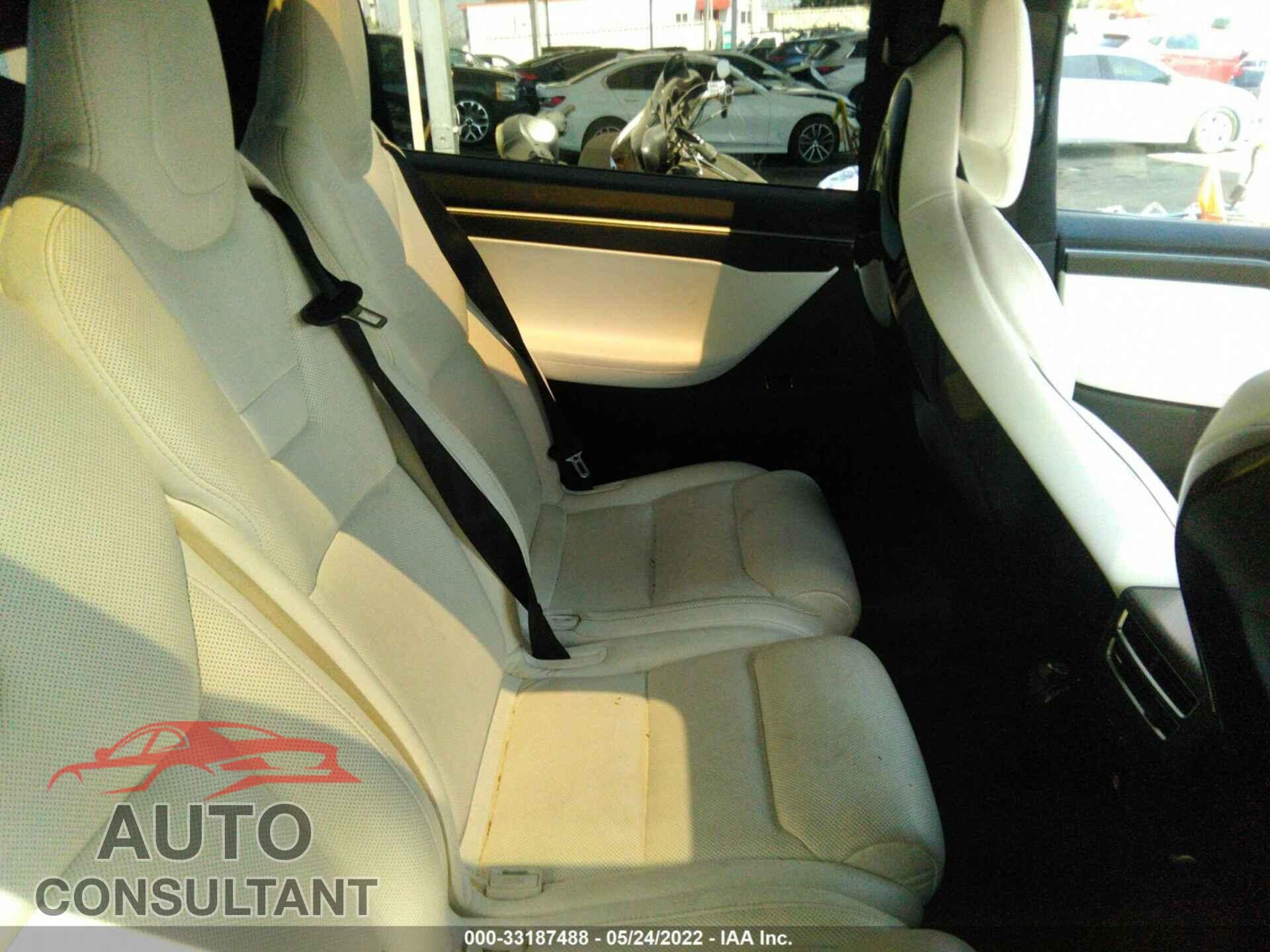 TESLA MODEL X 2016 - 5YJXCAE42GF001430