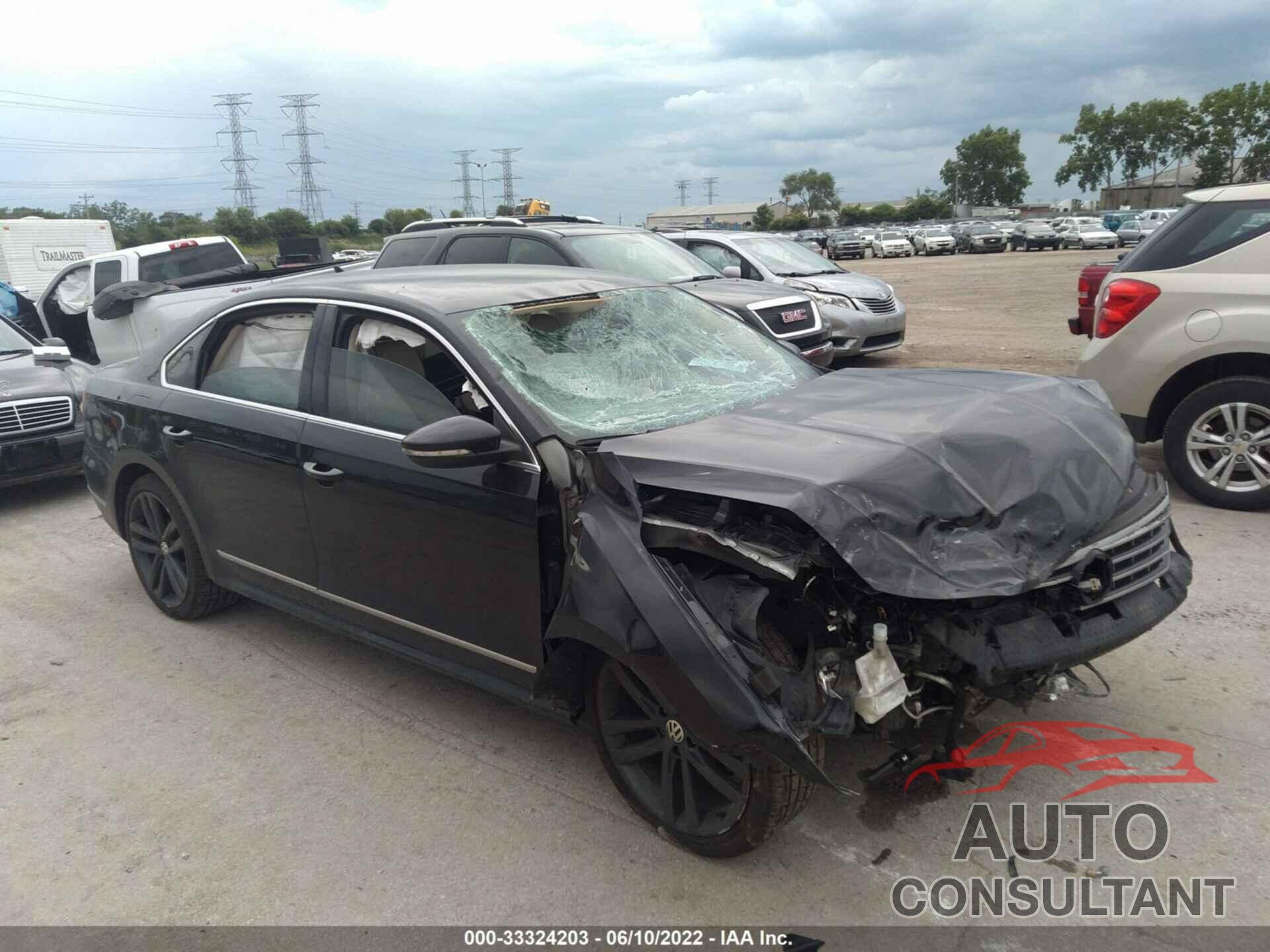 VOLKSWAGEN PASSAT 2017 - 1VWDT7A38HC058584