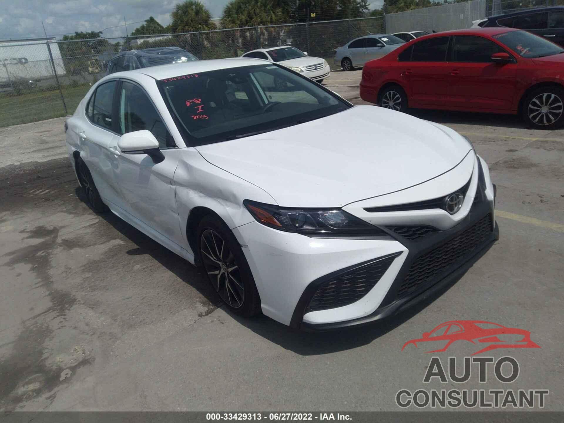 TOYOTA CAMRY 2022 - 4T1G11AK8NU658680