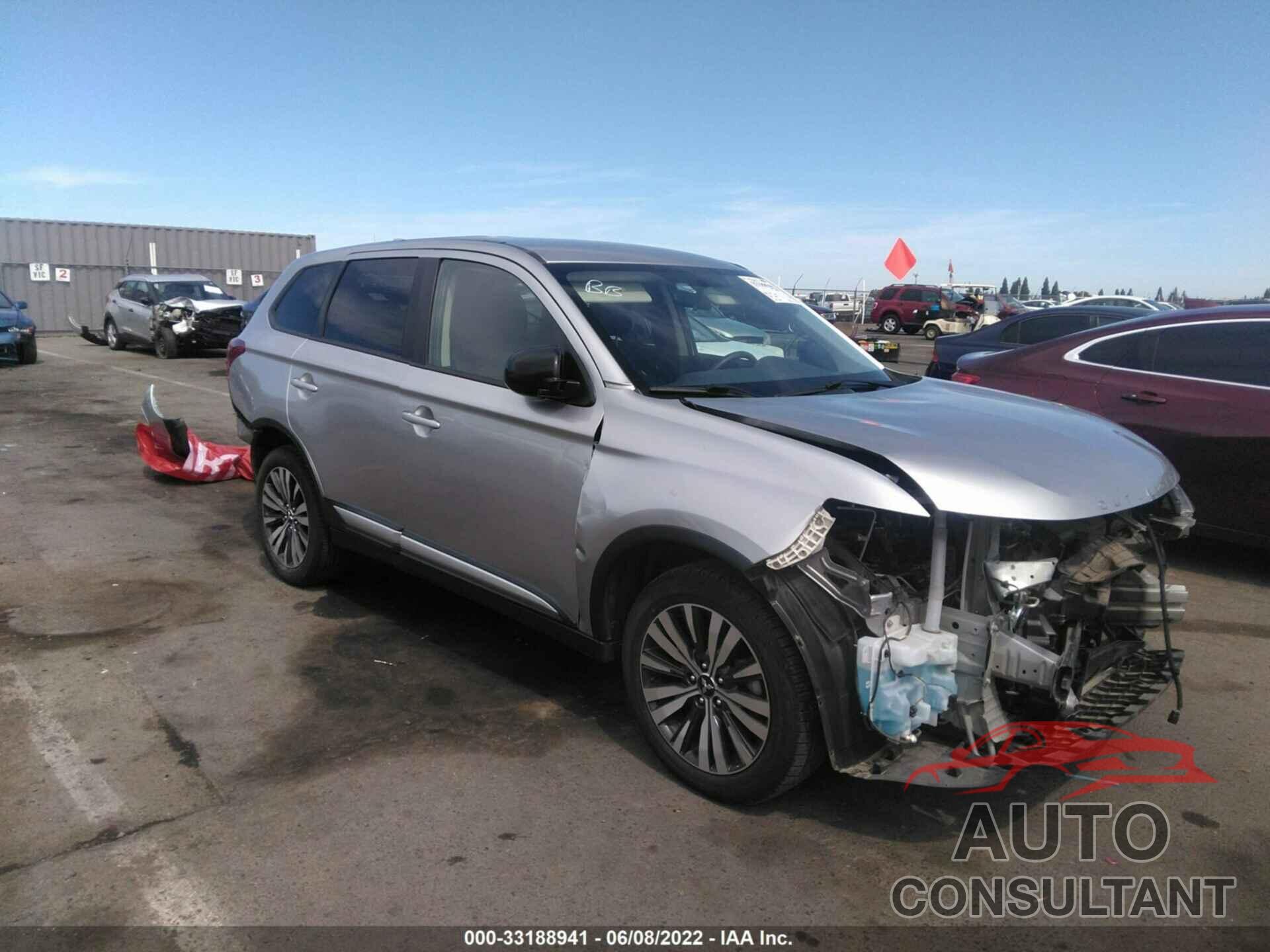 MITSUBISHI OUTLANDER 2019 - JA4AD2A36KZ010361
