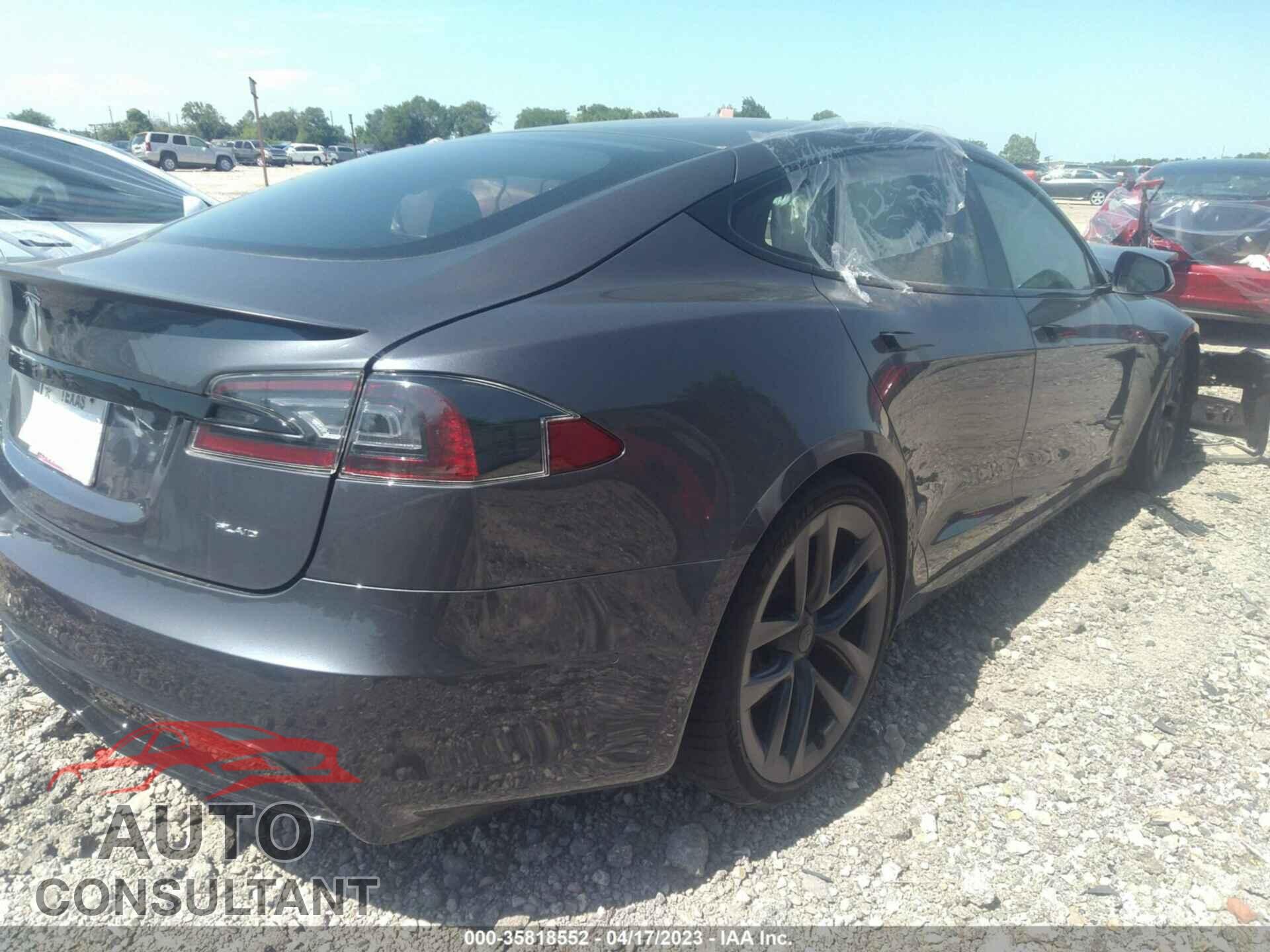 TESLA MODEL S 2021 - 5YJSA1E64MF437564