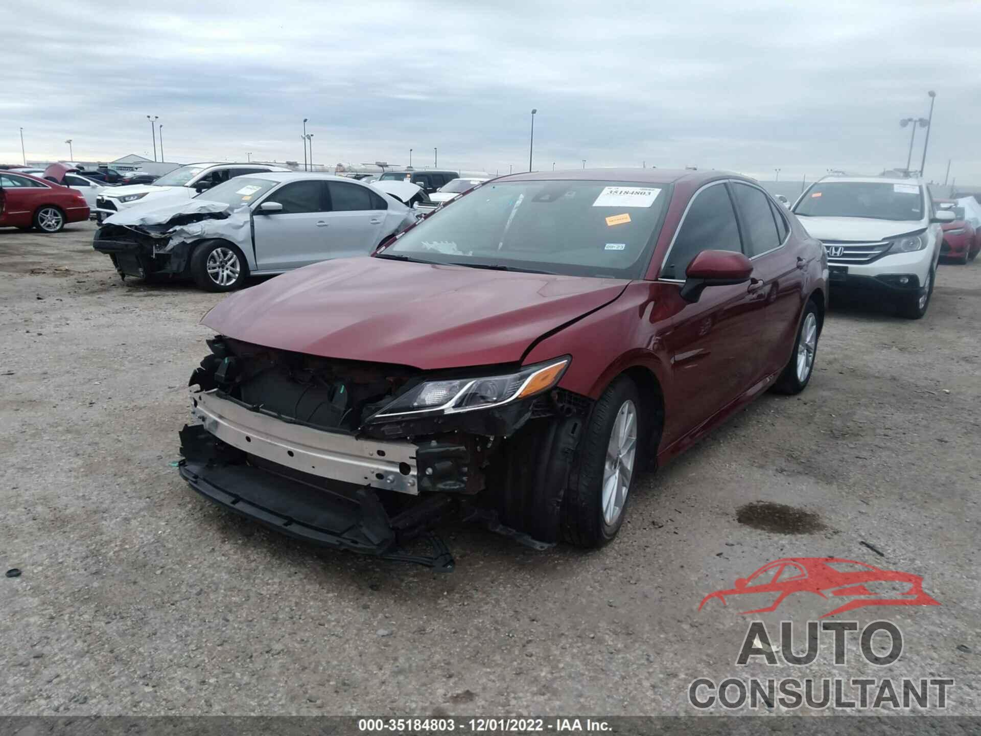 TOYOTA CAMRY 2022 - 4T1C11AK3NU622359