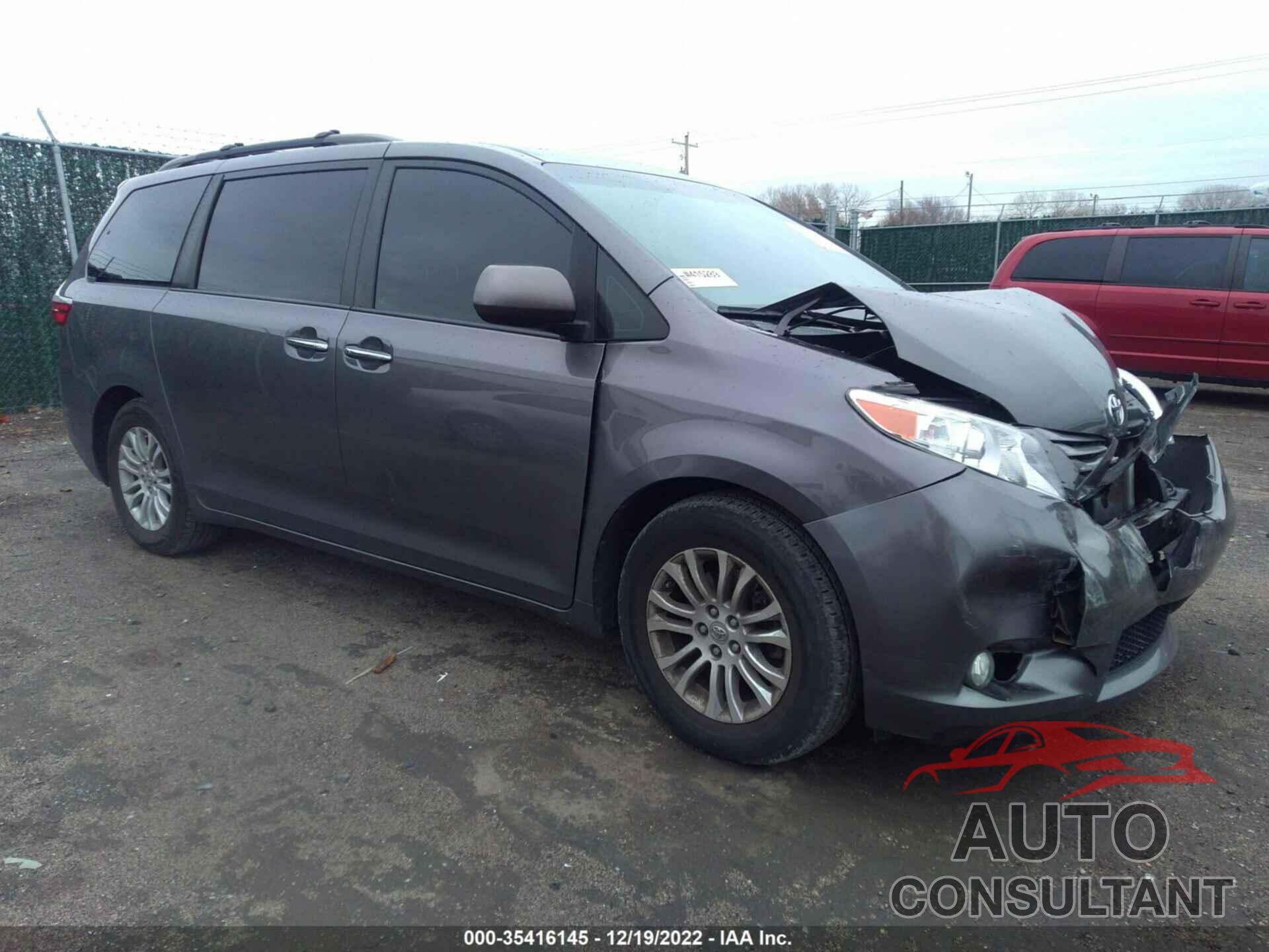 TOYOTA SIENNA 2015 - 5TDYK3DC7FS627772