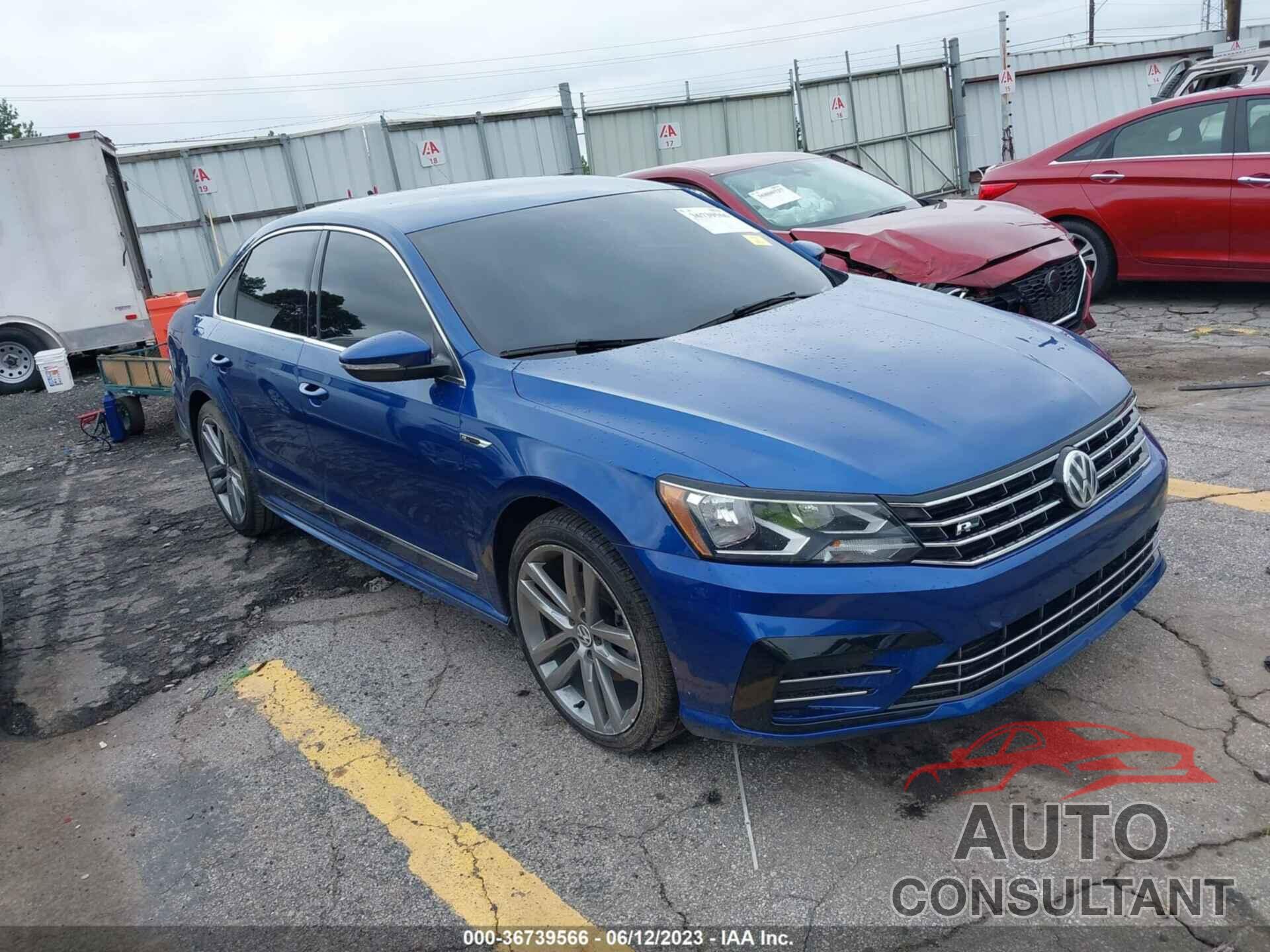 VOLKSWAGEN PASSAT 2017 - 1VWDT7A32HC056605