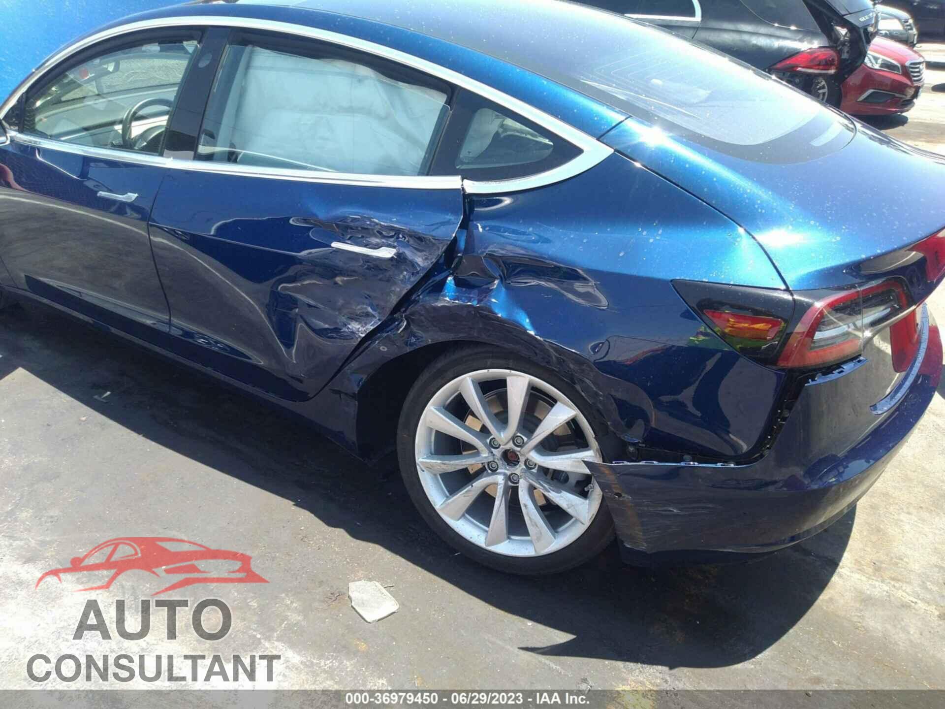 TESLA MODEL 3 2018 - 5YJ3E1EA0JF013727