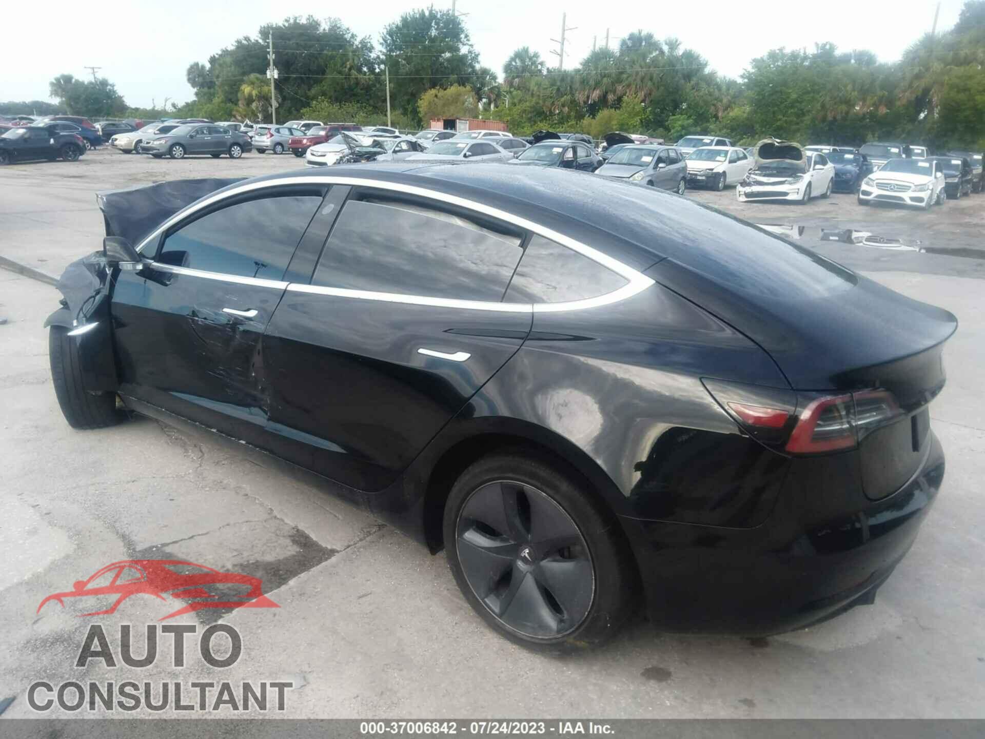 TESLA MODEL 3 2018 - 5YJ3E1EA5JF123396