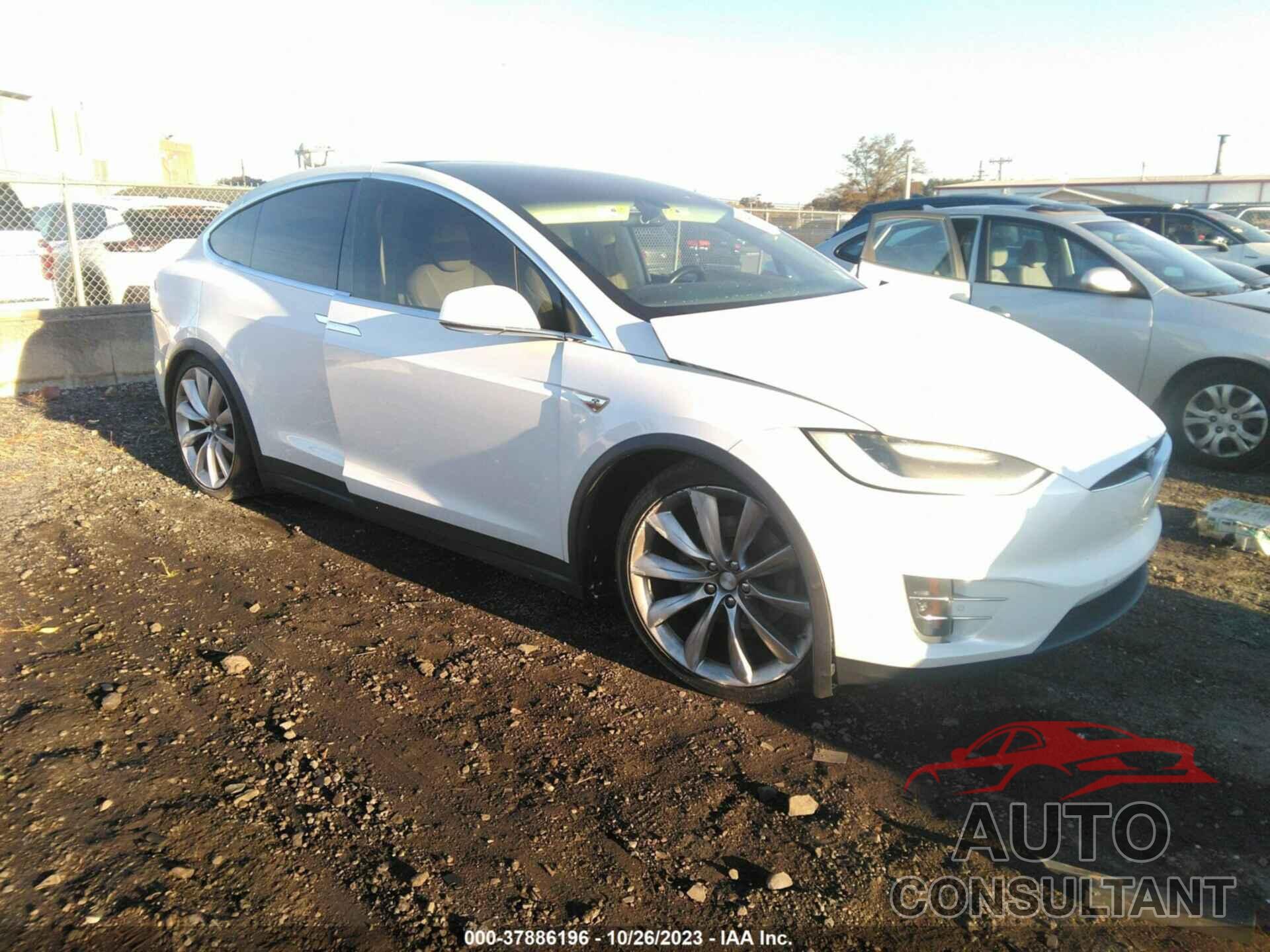 TESLA MODEL X 2016 - 5YJXCAE27GF005228