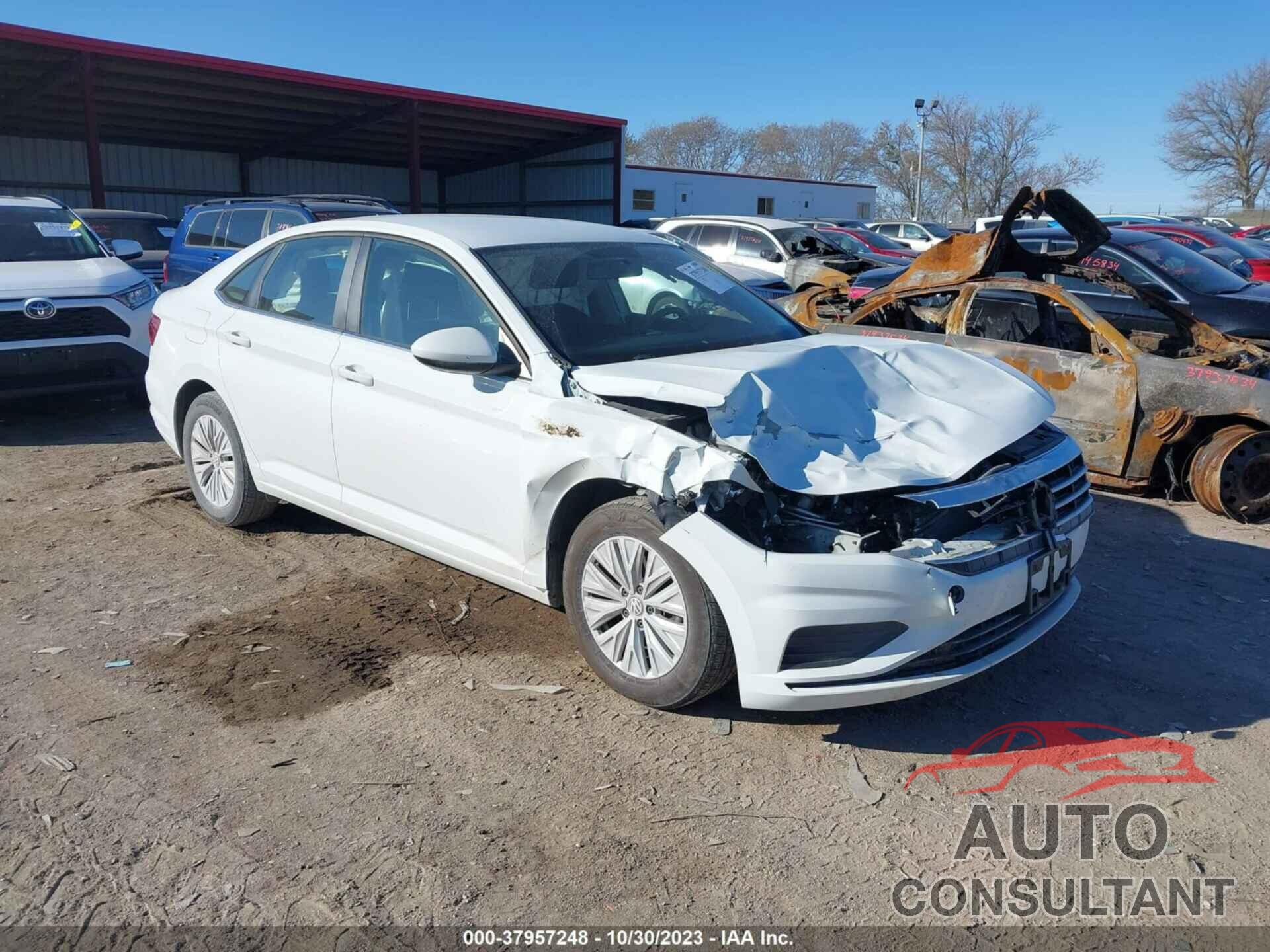 VOLKSWAGEN JETTA 2019 - 3VWC57BU8KM018122