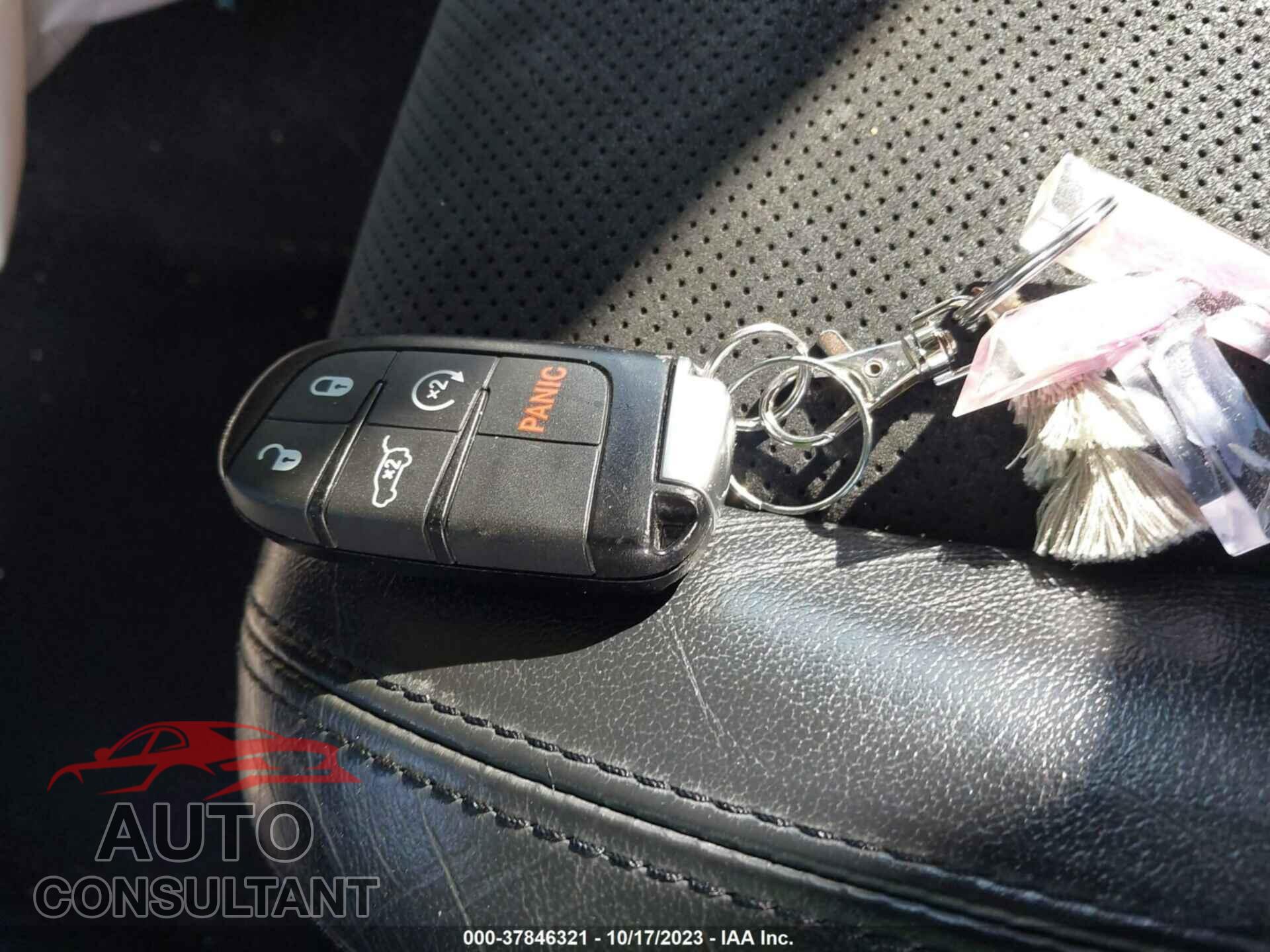 DODGE DURANGO 2020 - 1C4RDJDG8LC142320